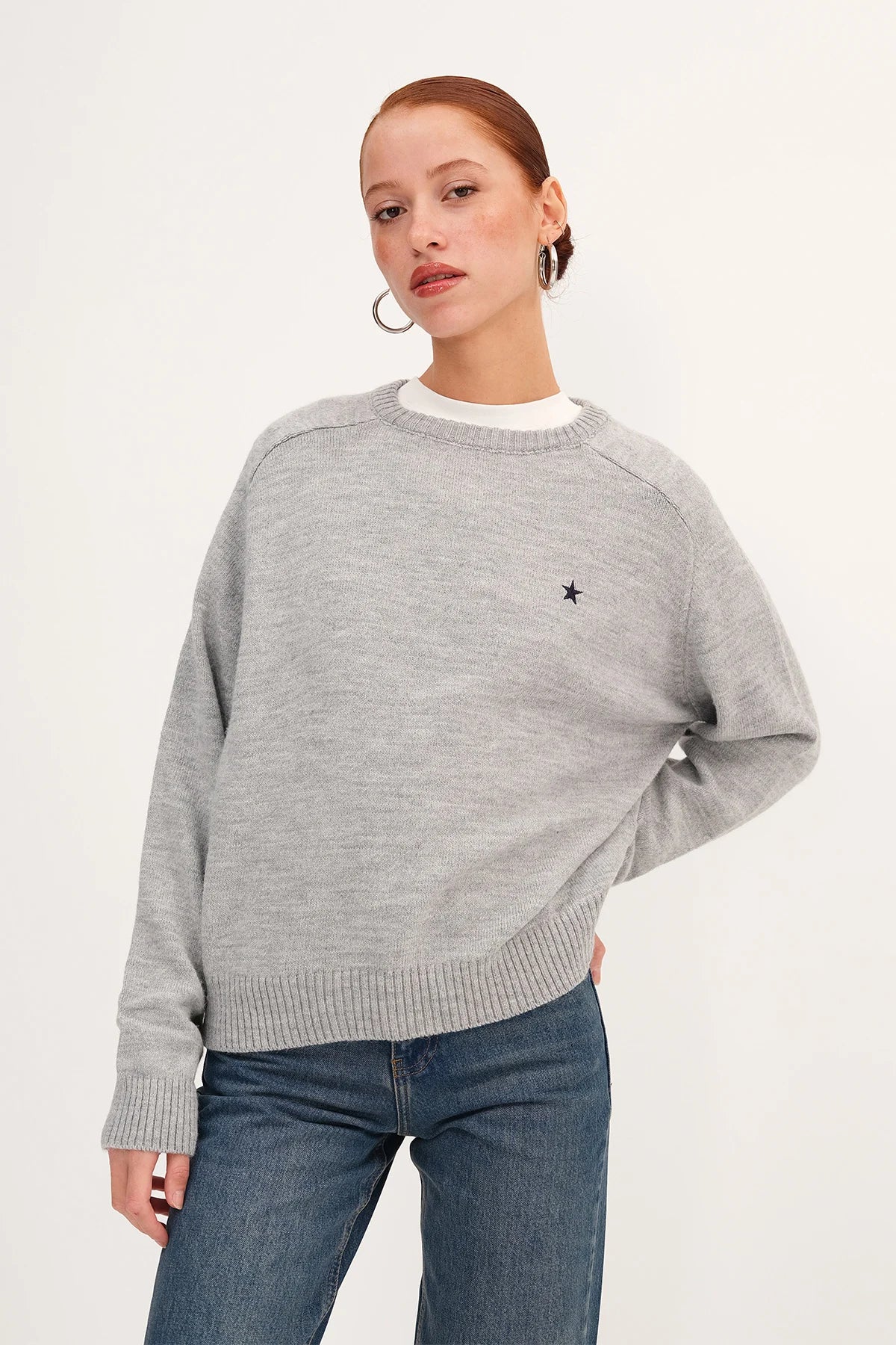 Grey_Crew-Neck-Star-Embroidered-Knitwear-Sweater-addax