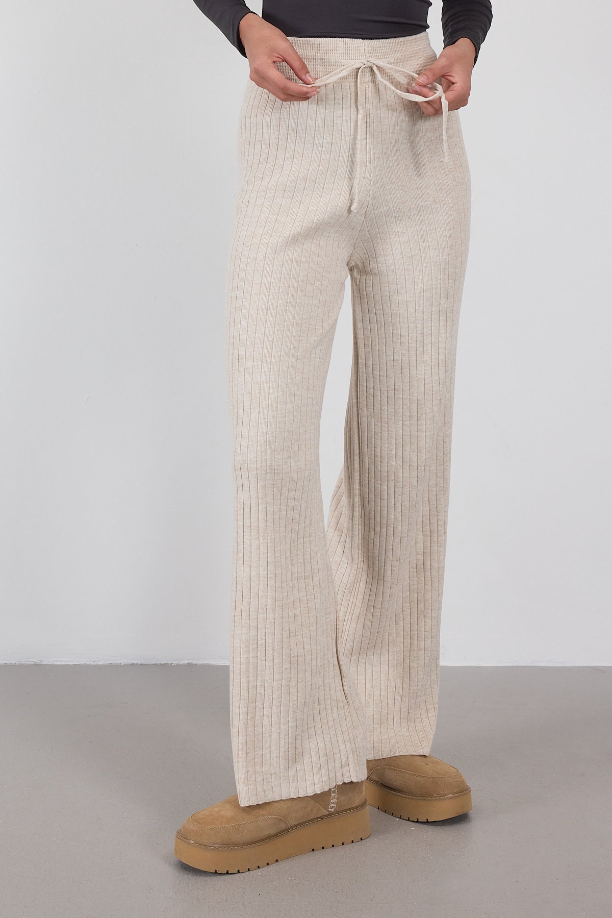 Stone_Elastic-Waist-Front-Tie-Knit-Pants-addax