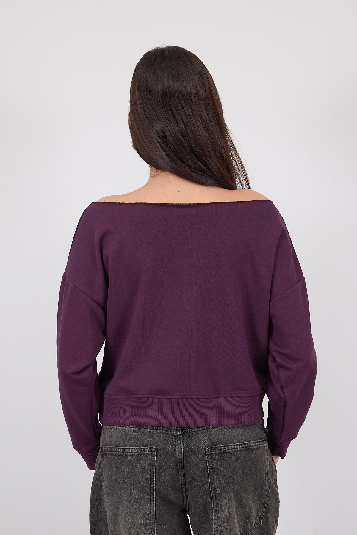 Gardenia_CHAMPIONSHIP-VICTORY-Written-Boat-Neck-Sweatshirt-addax