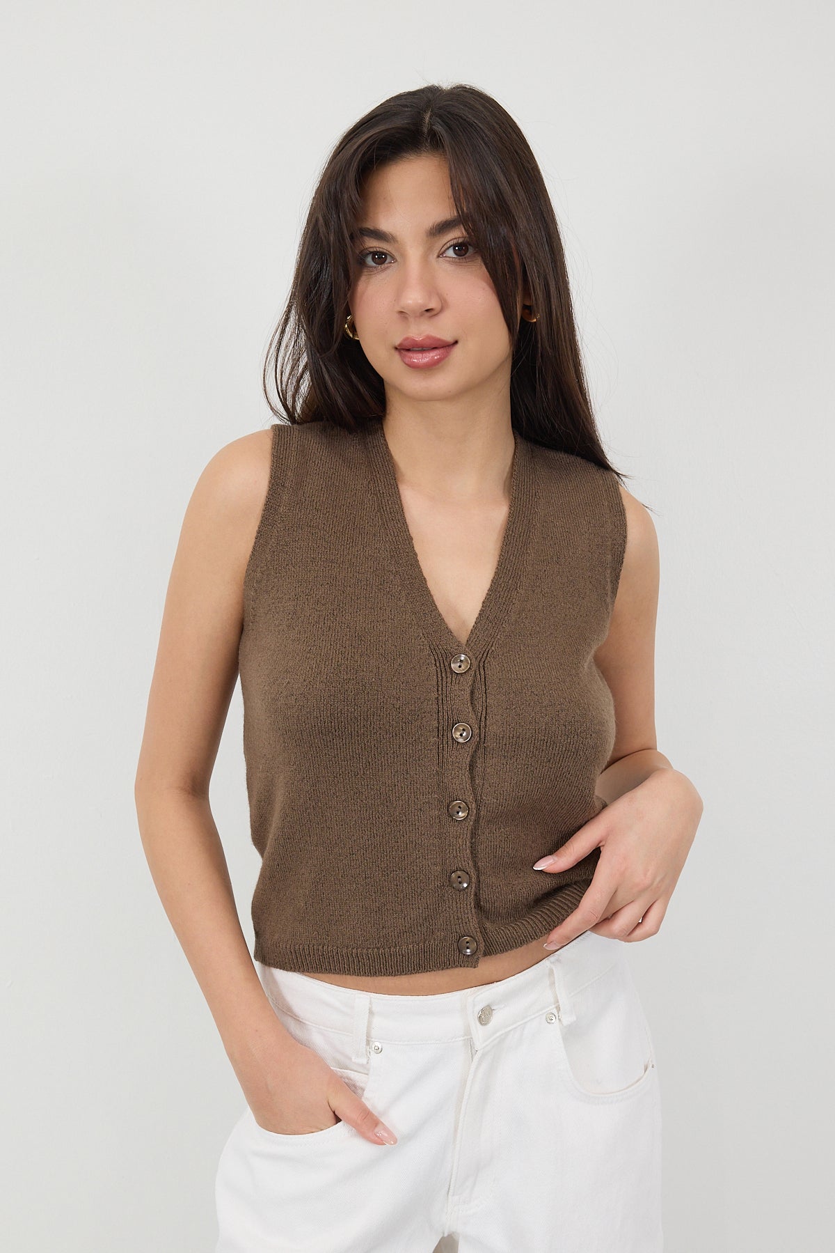 Mink_V-Neck-Buttoned-Knitwear-Sweater-addax