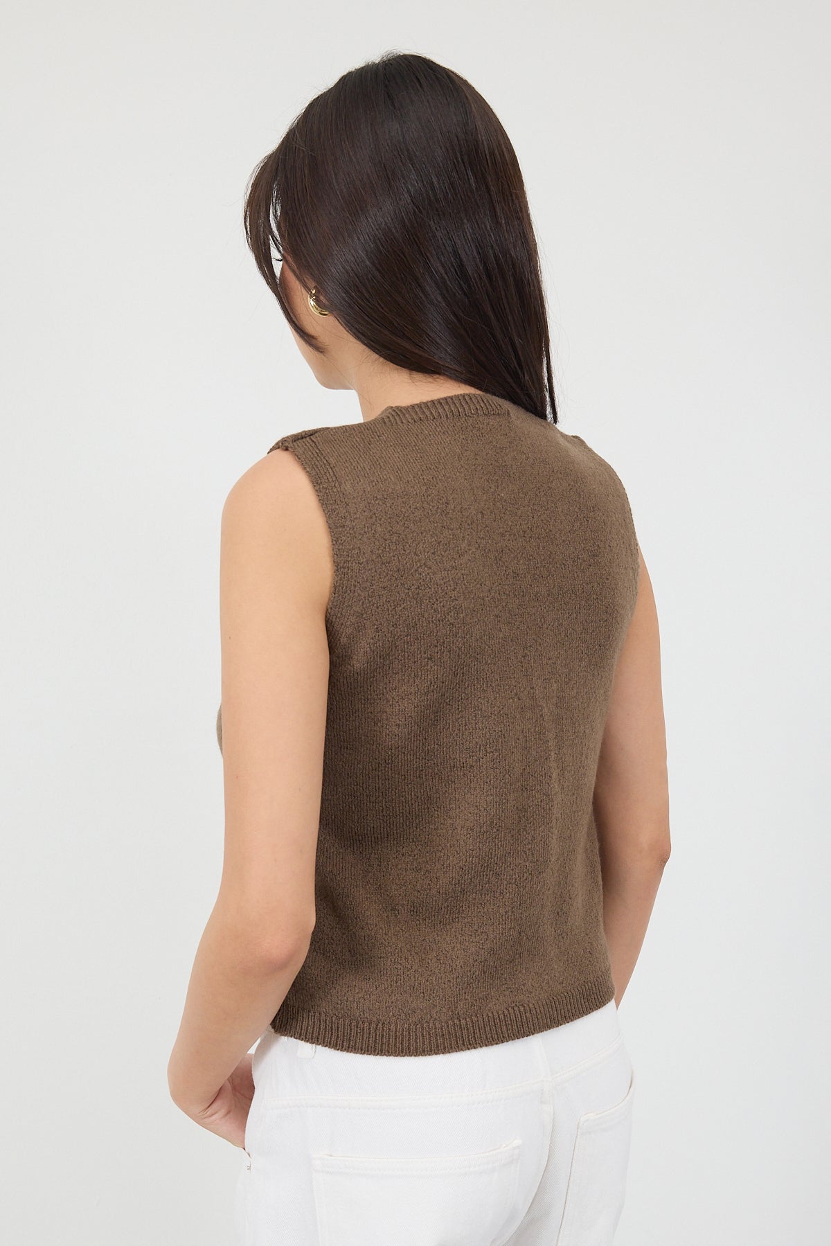 Mink_V-Neck-Buttoned-Knitwear-Sweater-addax