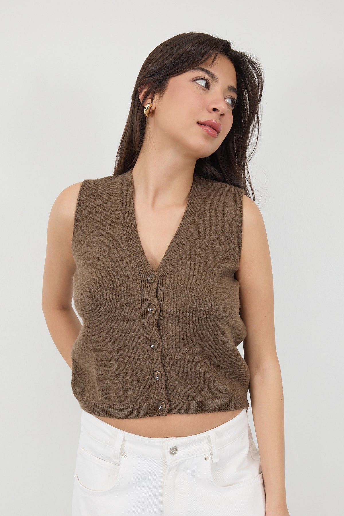 Mink_V-Neck-Buttoned-Knitwear-Sweater-addax