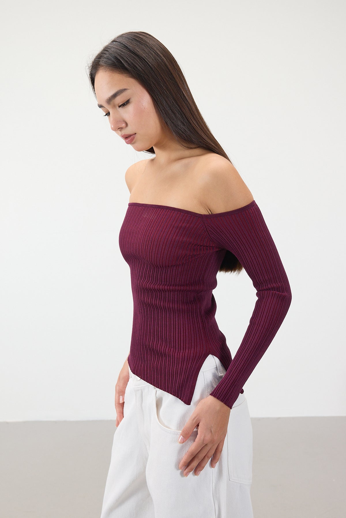 Gardenia_Asymmetrical-Knit-Top-addax