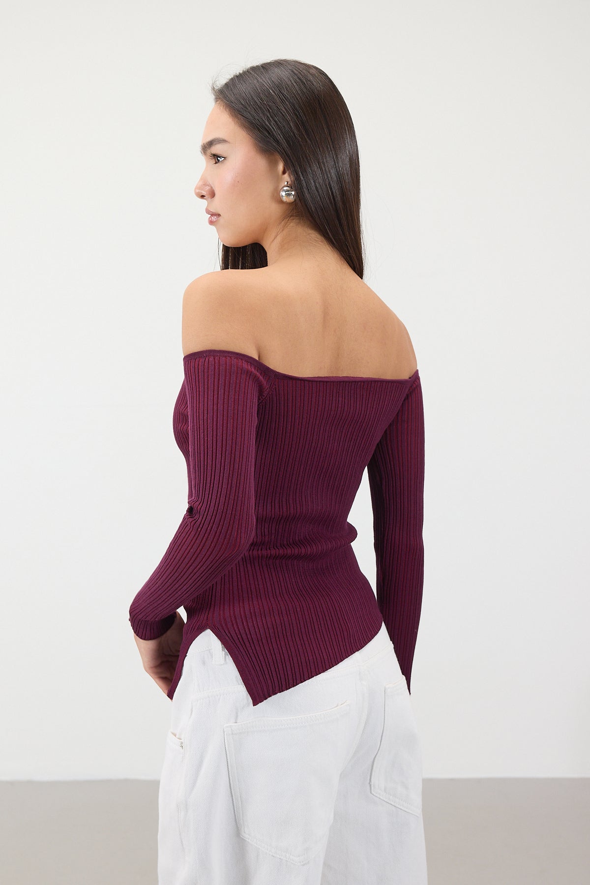 Gardenia_Asymmetrical-Knit-Top-addax