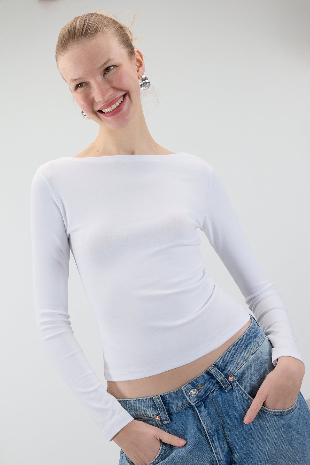 White_Long-Sleeve-Basic-Top-addax
