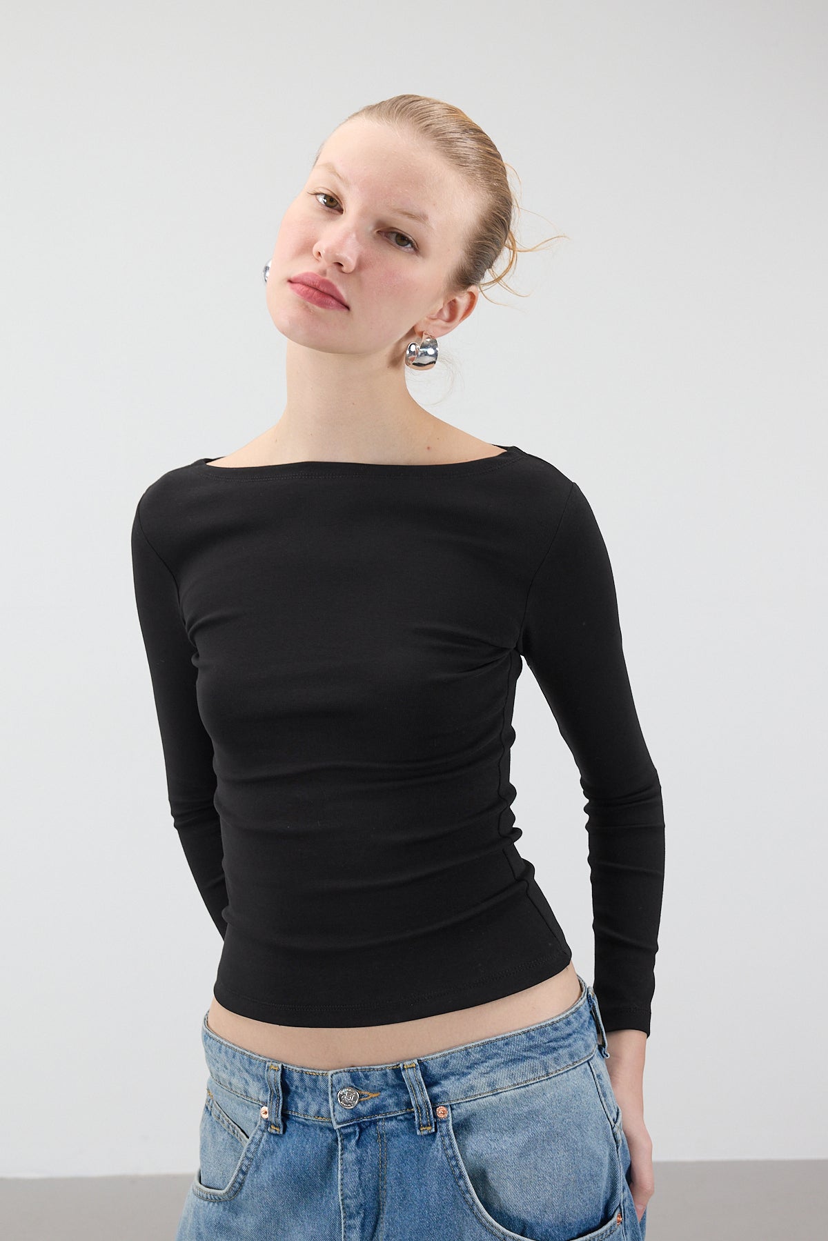 Black_Long-Sleeve-Basic-Top-addax