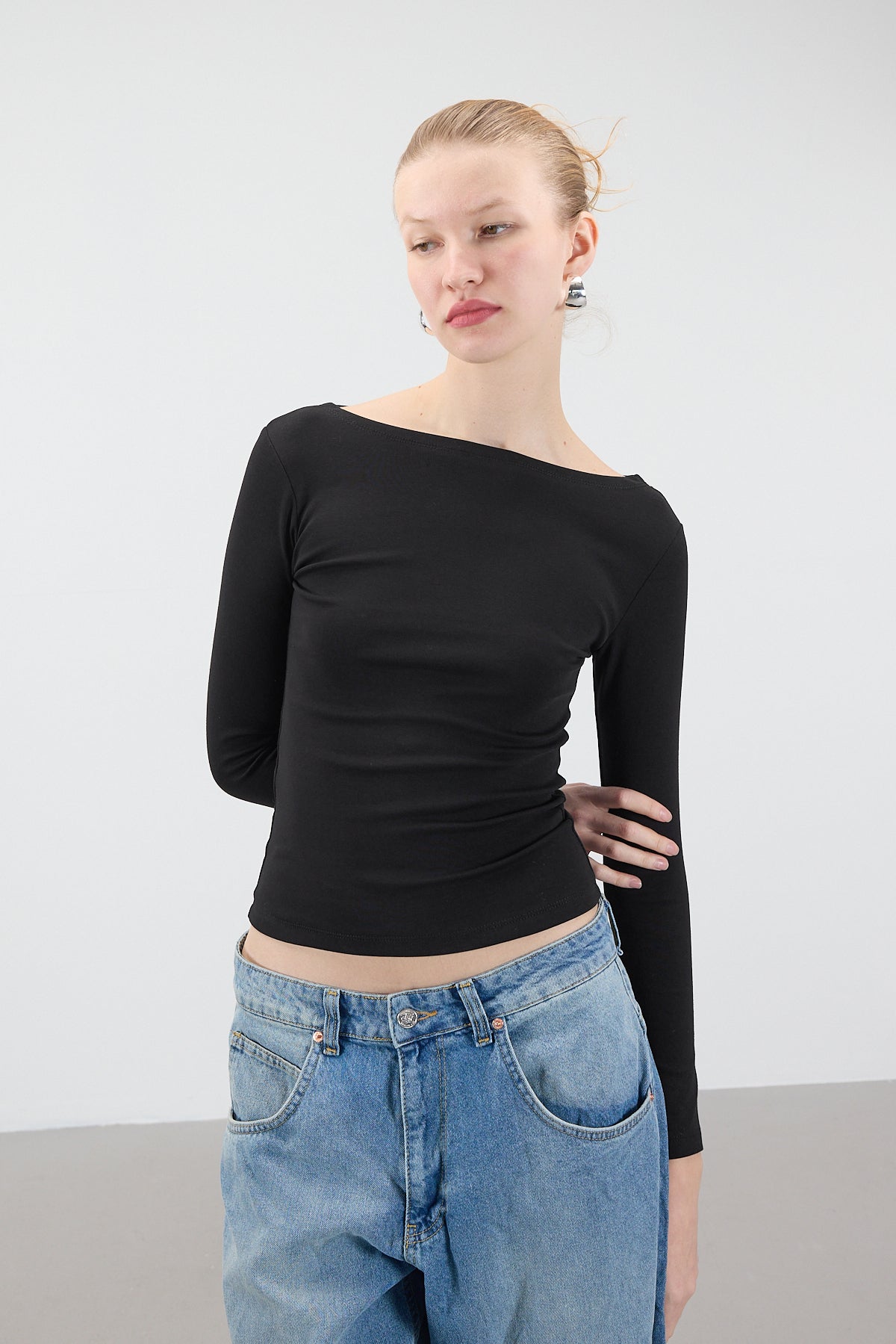 Black_Long-Sleeve-Basic-Top-addax
