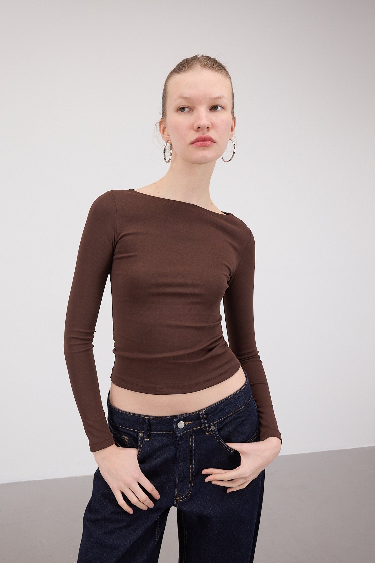 Brown_Long-Sleeve-Basic-Top-addax
