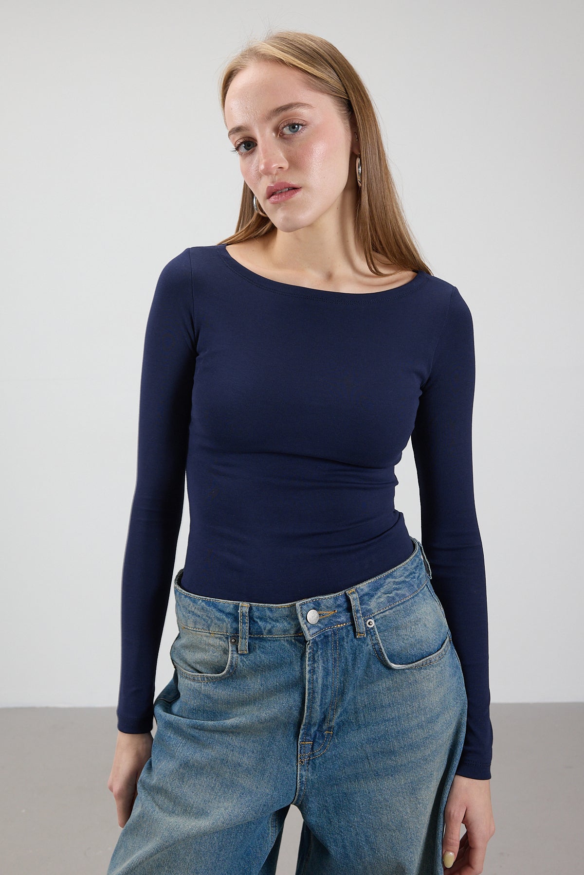 Night-Blue_Long-Sleeve-Basic-Top-addax