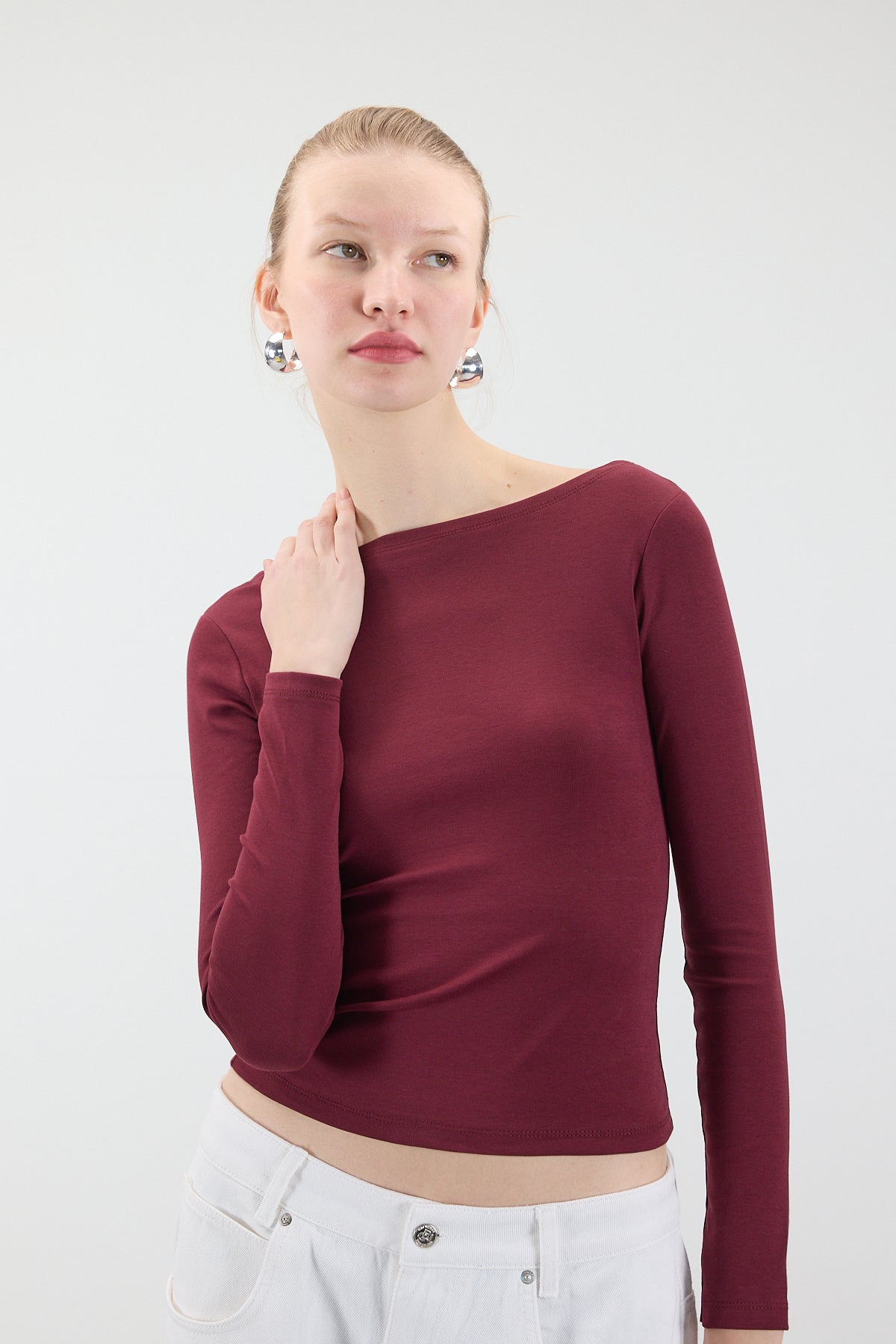 Burgundy_Long-Sleeve-Basic-Top-addax