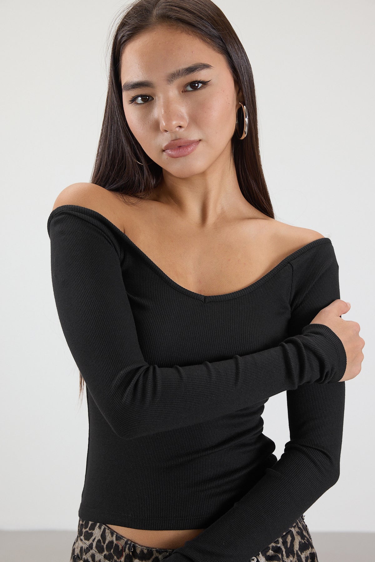 Black_Long-Sleeve-Modal-Top-addax