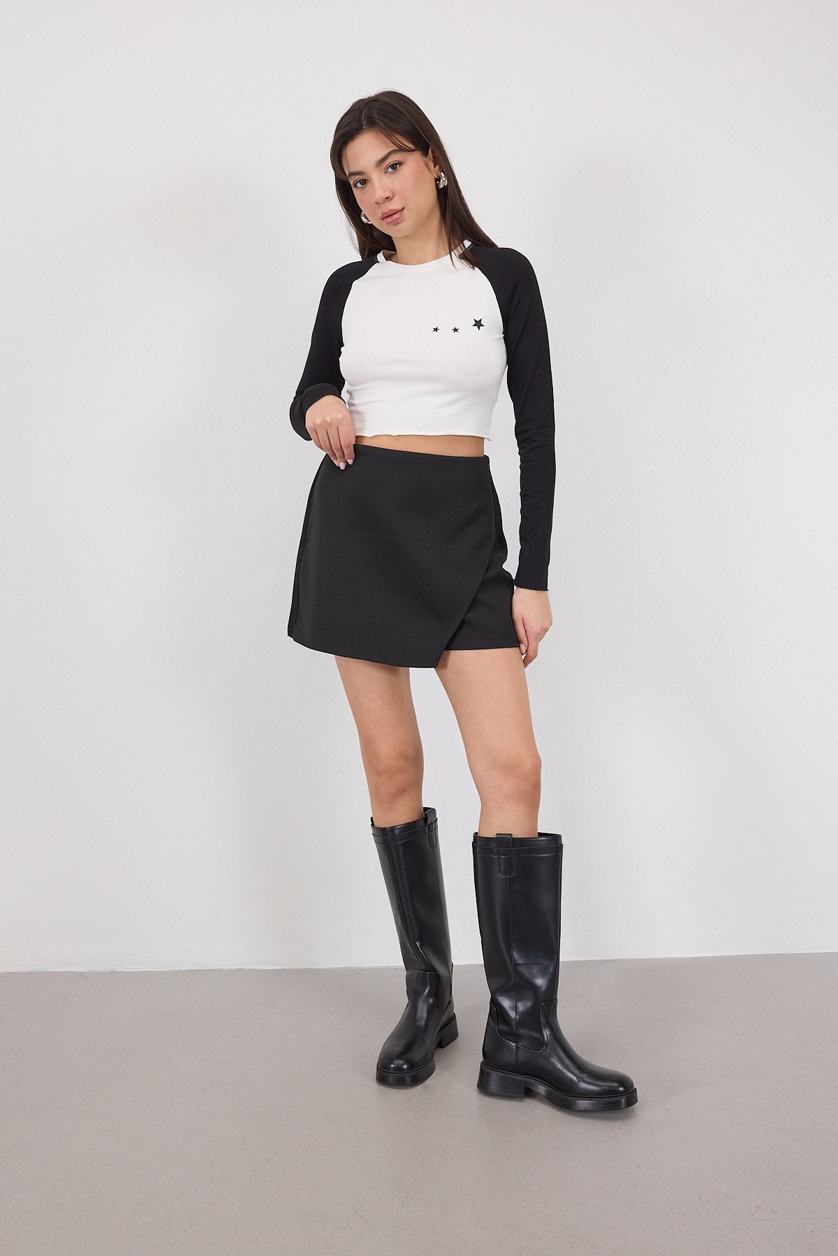 Black_Asymmetric-Cut-Shorts-Skirt-addax