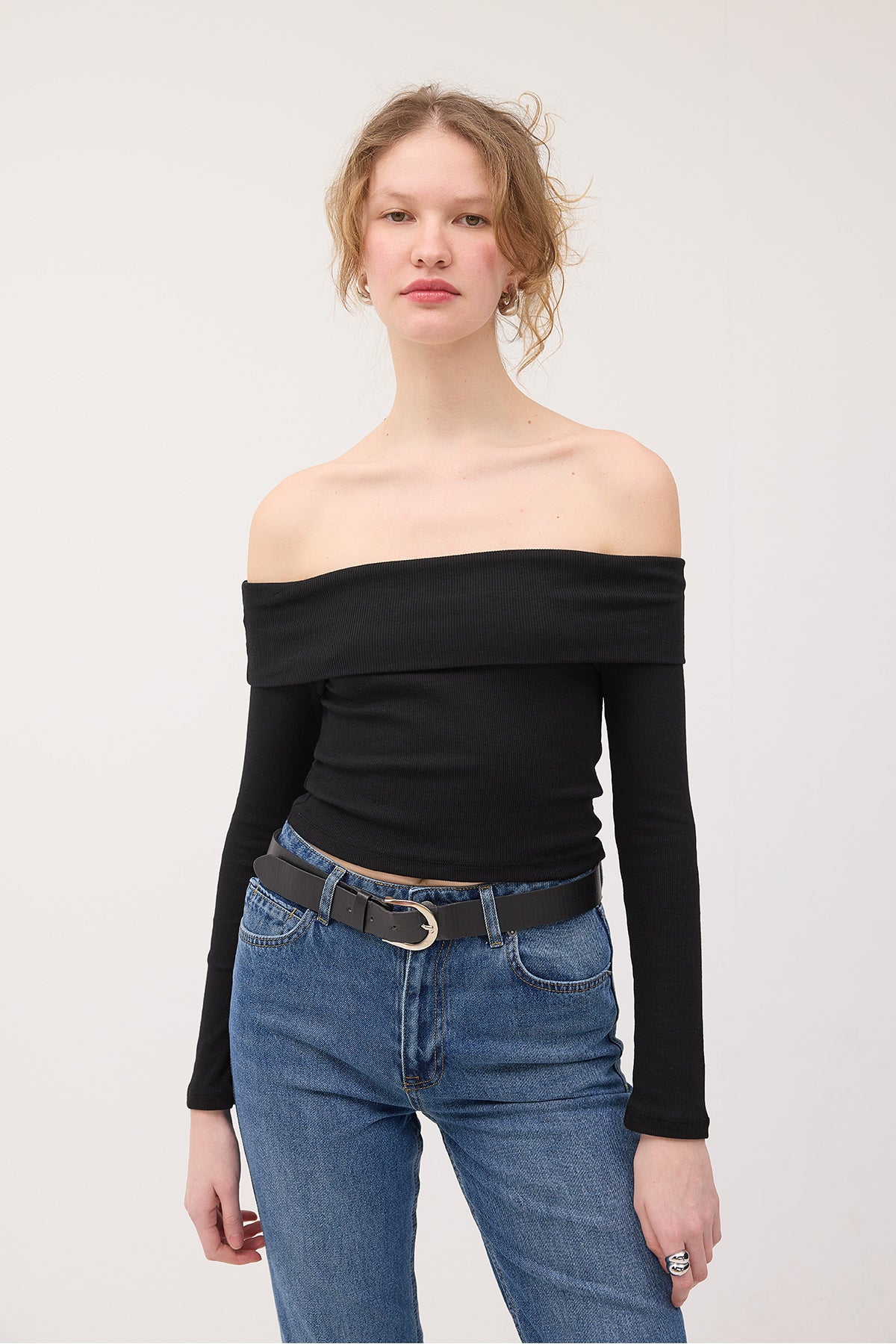 Black_Madonna-Collar-Blouse-addax