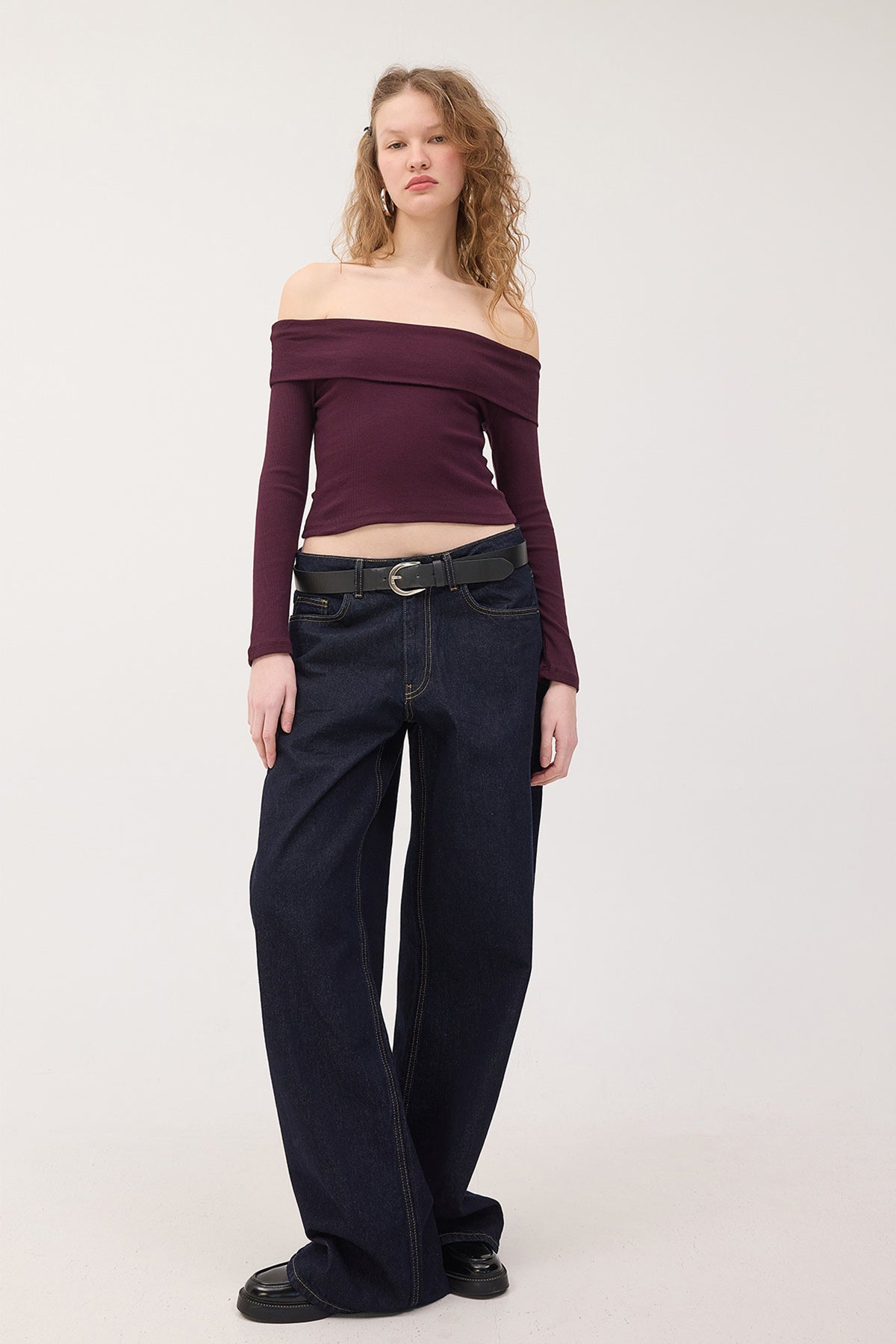 Gardenia_Madonna-Collar-Blouse-addax