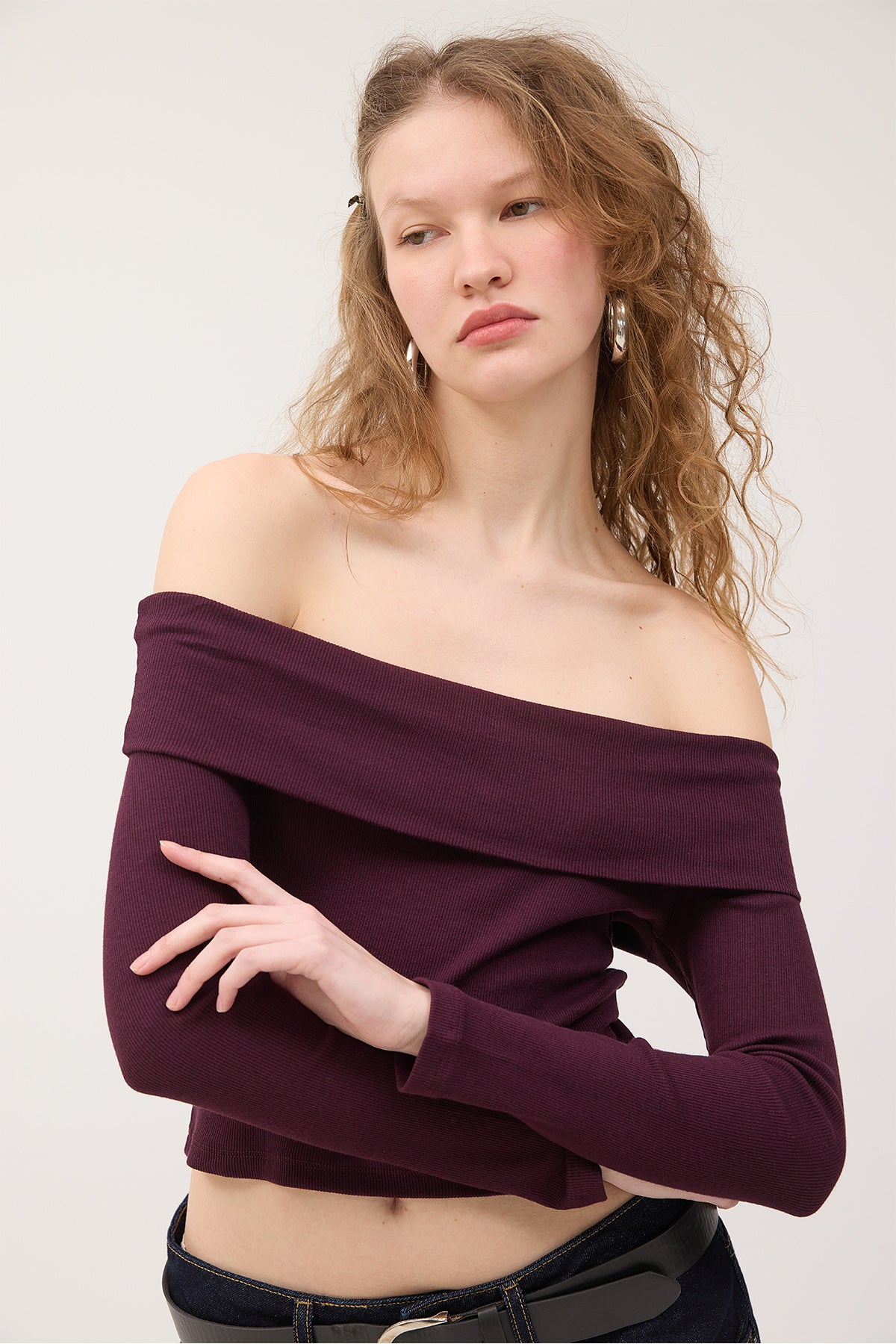 Gardenia_Madonna-Collar-Blouse-addax