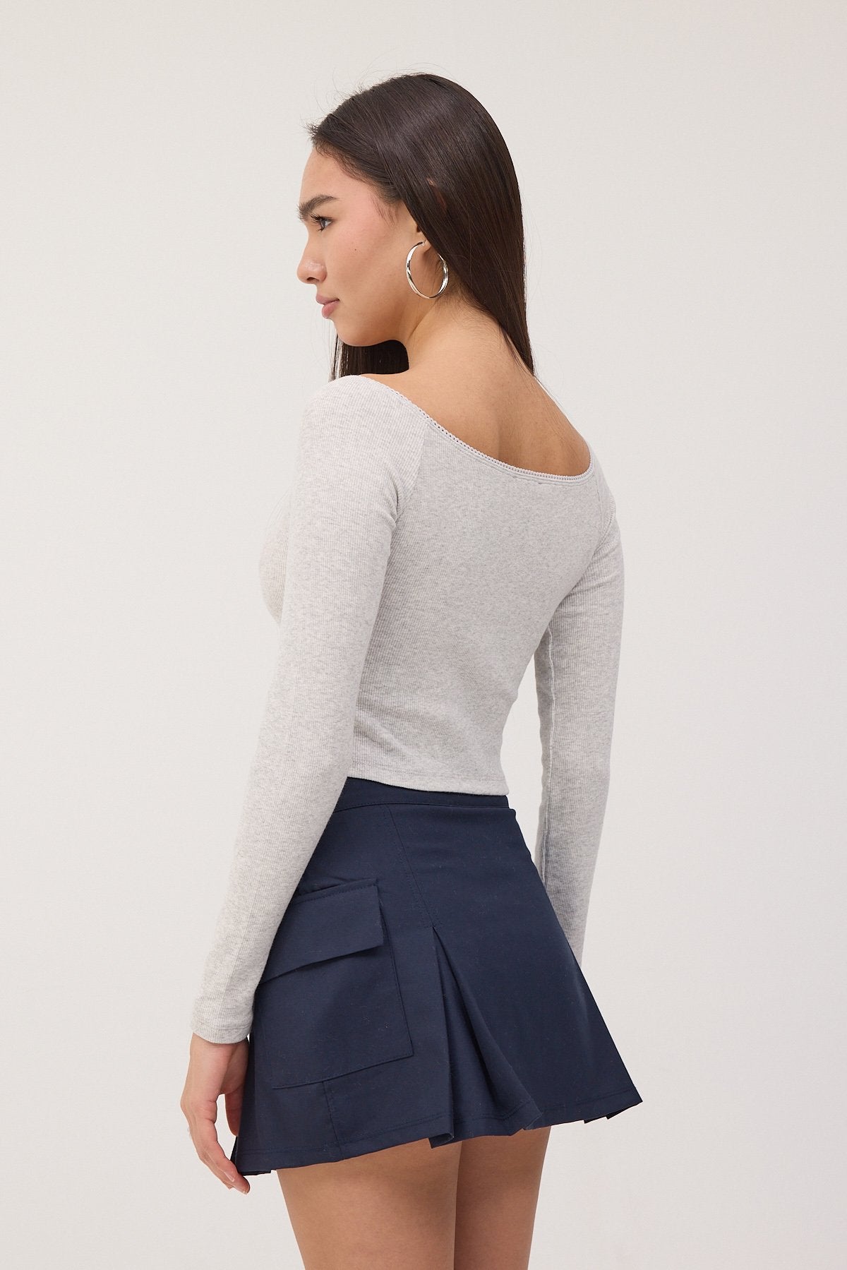 Snow-Melange_Boat-Neck-Long-Sleeve-Crop-Blouse-addax