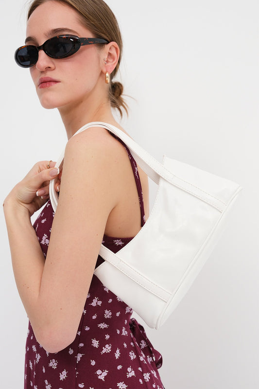 White_Faux-Leather-Hand-And-Shoulder-addax