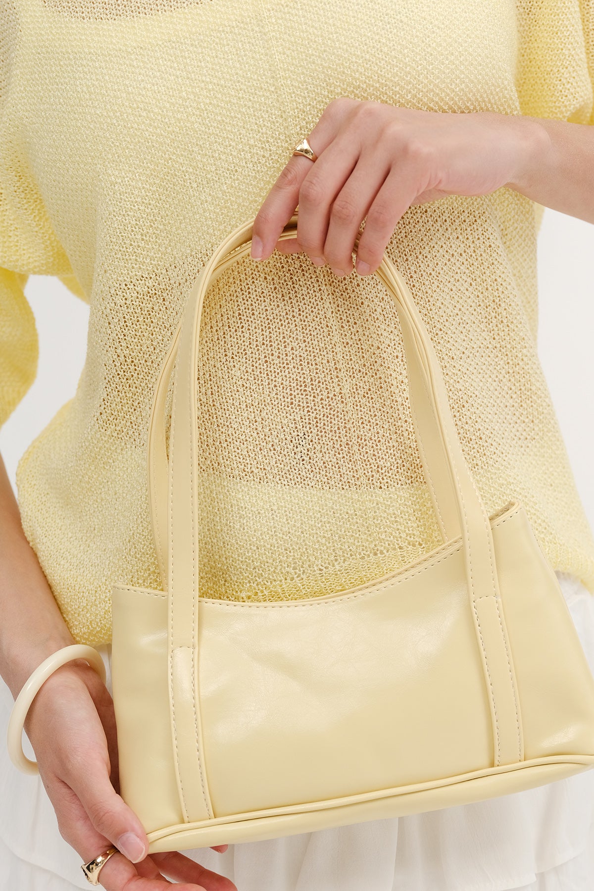 Yellow_Faux-Leather-Hand-And-Shoulder-addax