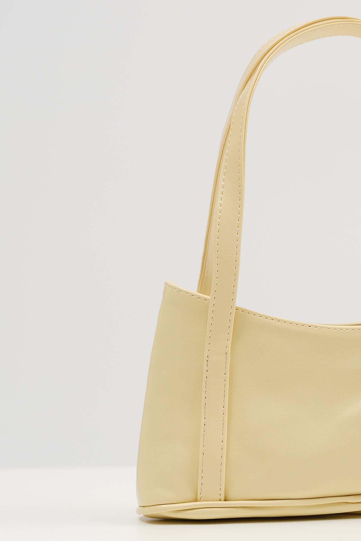 Yellow_Faux-Leather-Hand-And-Shoulder-addax