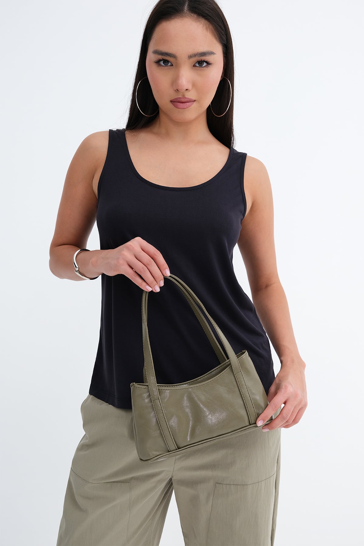 Khaki_Faux-Leather-Hand-And-Shoulder-addax