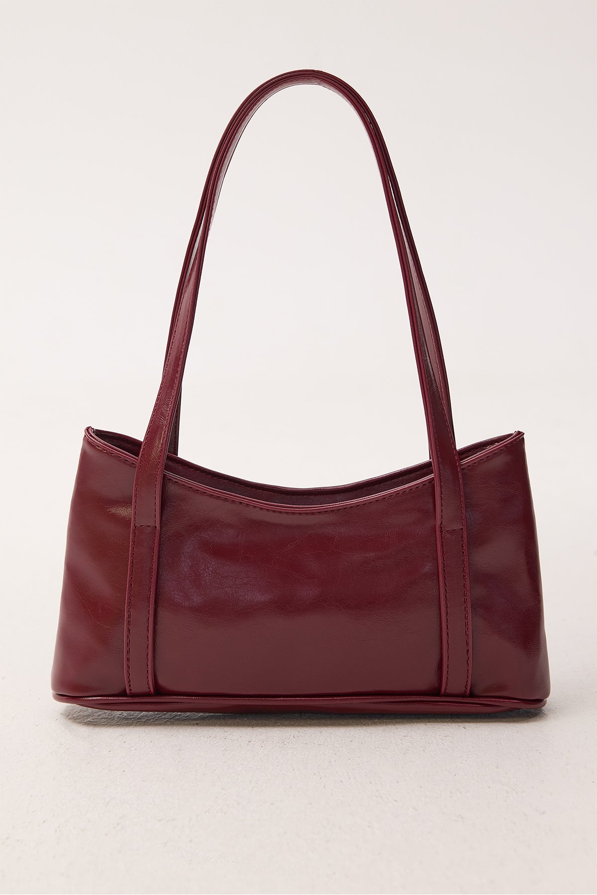 Burgundy_Faux-Leather-Hand-And-Shoulder-addax