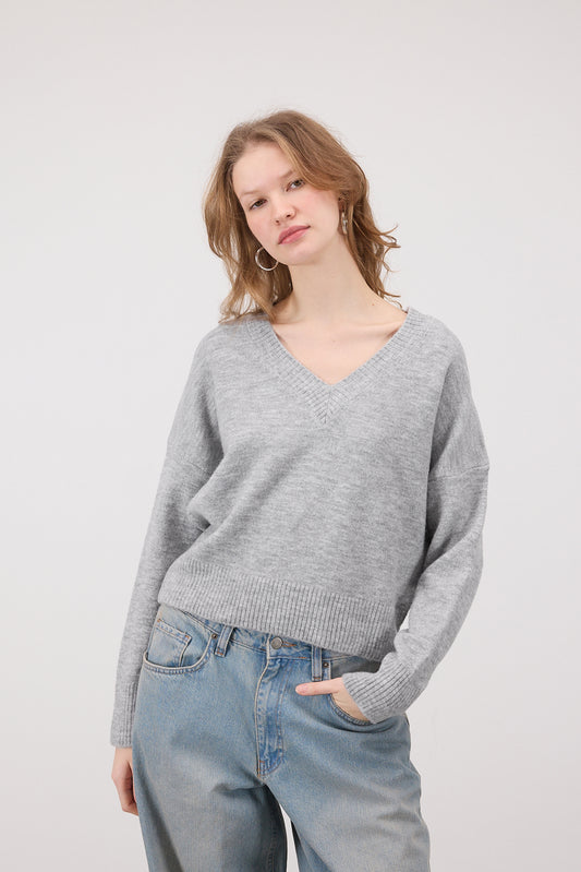 Grey_V-Neck-Long-Sleeve-Knitwear-Sweater-addax