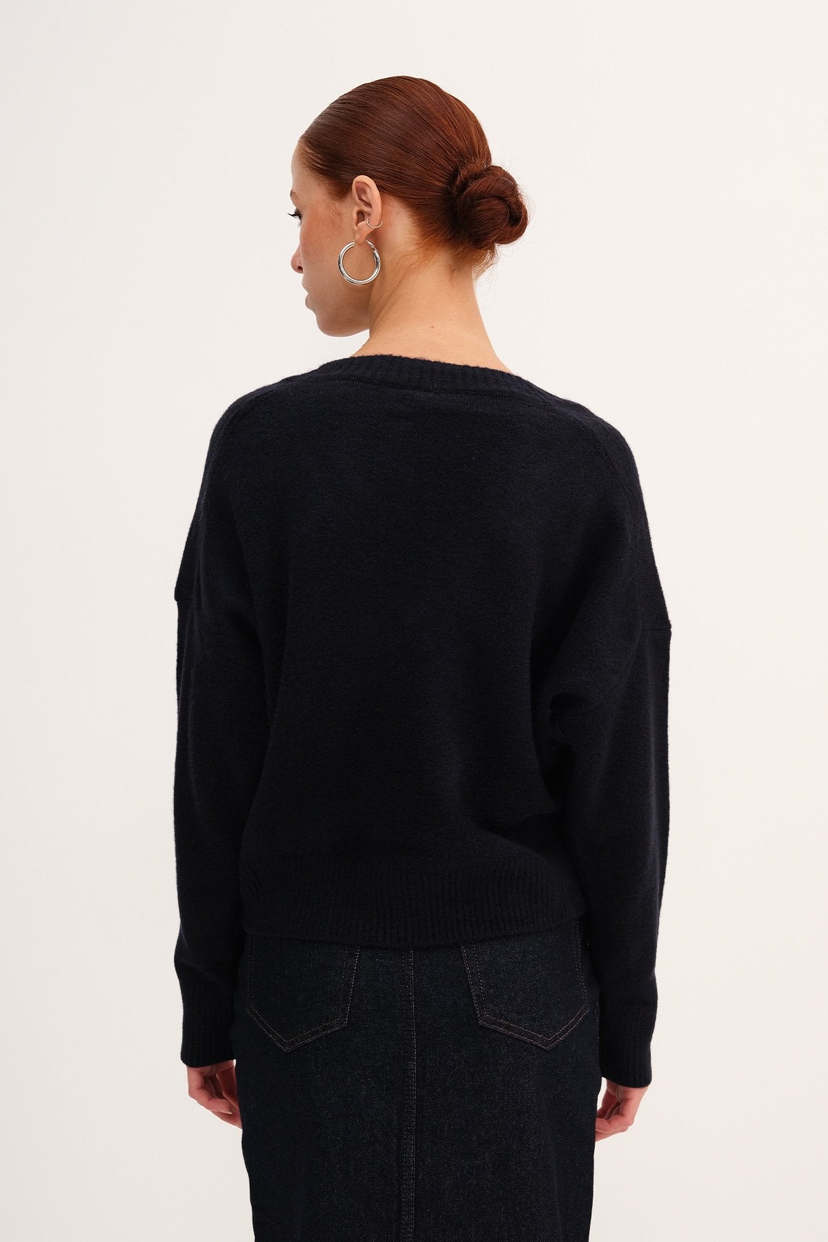 Ocean_V-Neck-Long-Sleeve-Knitwear-Sweater-addax