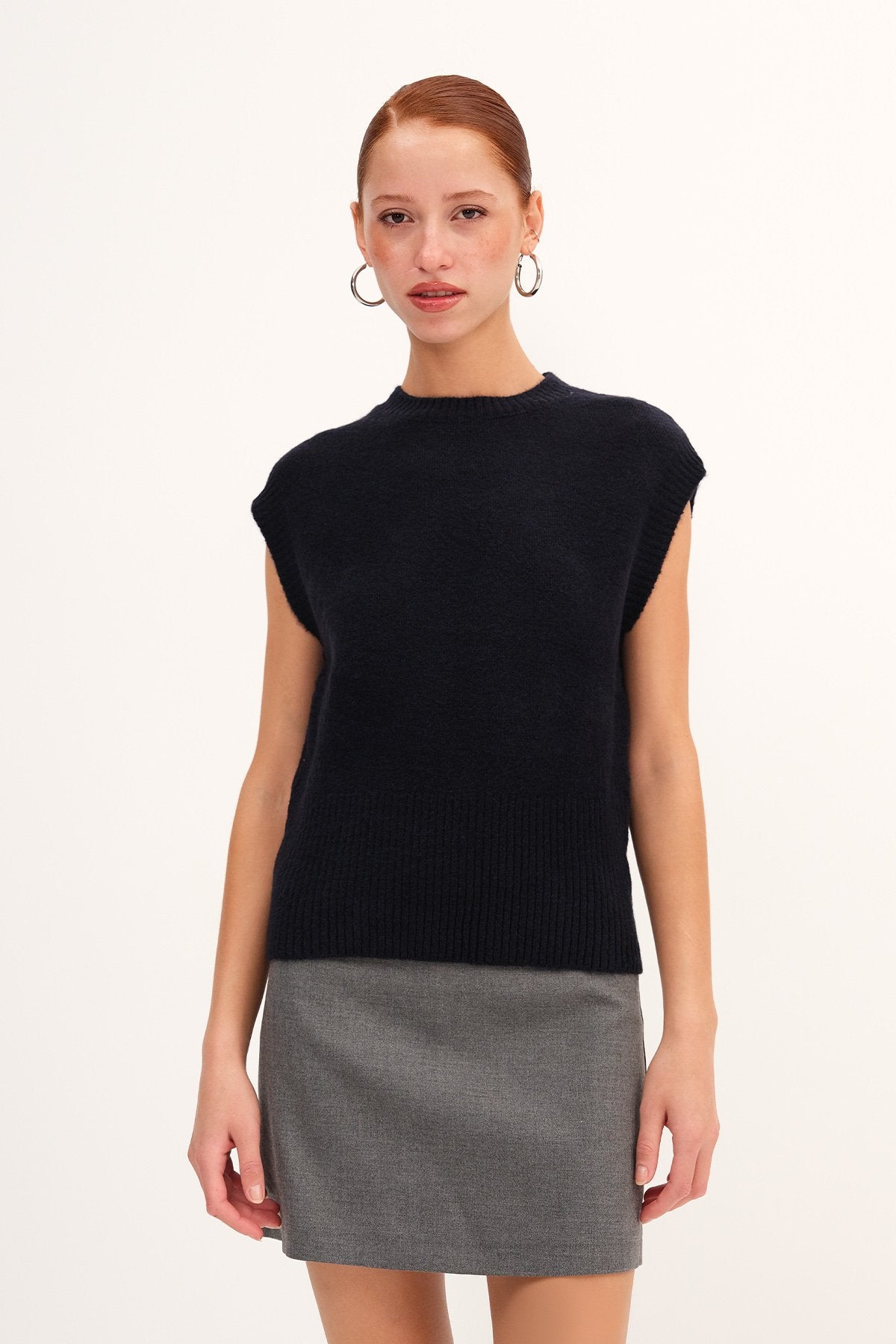 Ocean_Sweater-Vest-addax