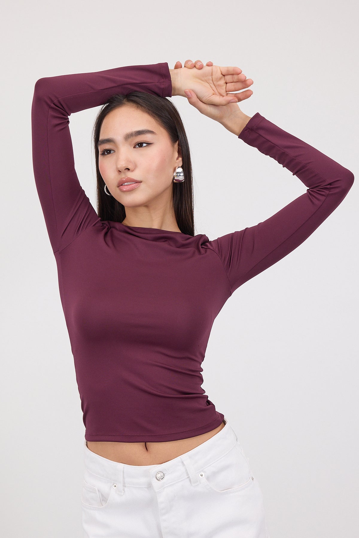Gardenia_Crew-Neck-Long-Sleeve-Basic-Top-addax