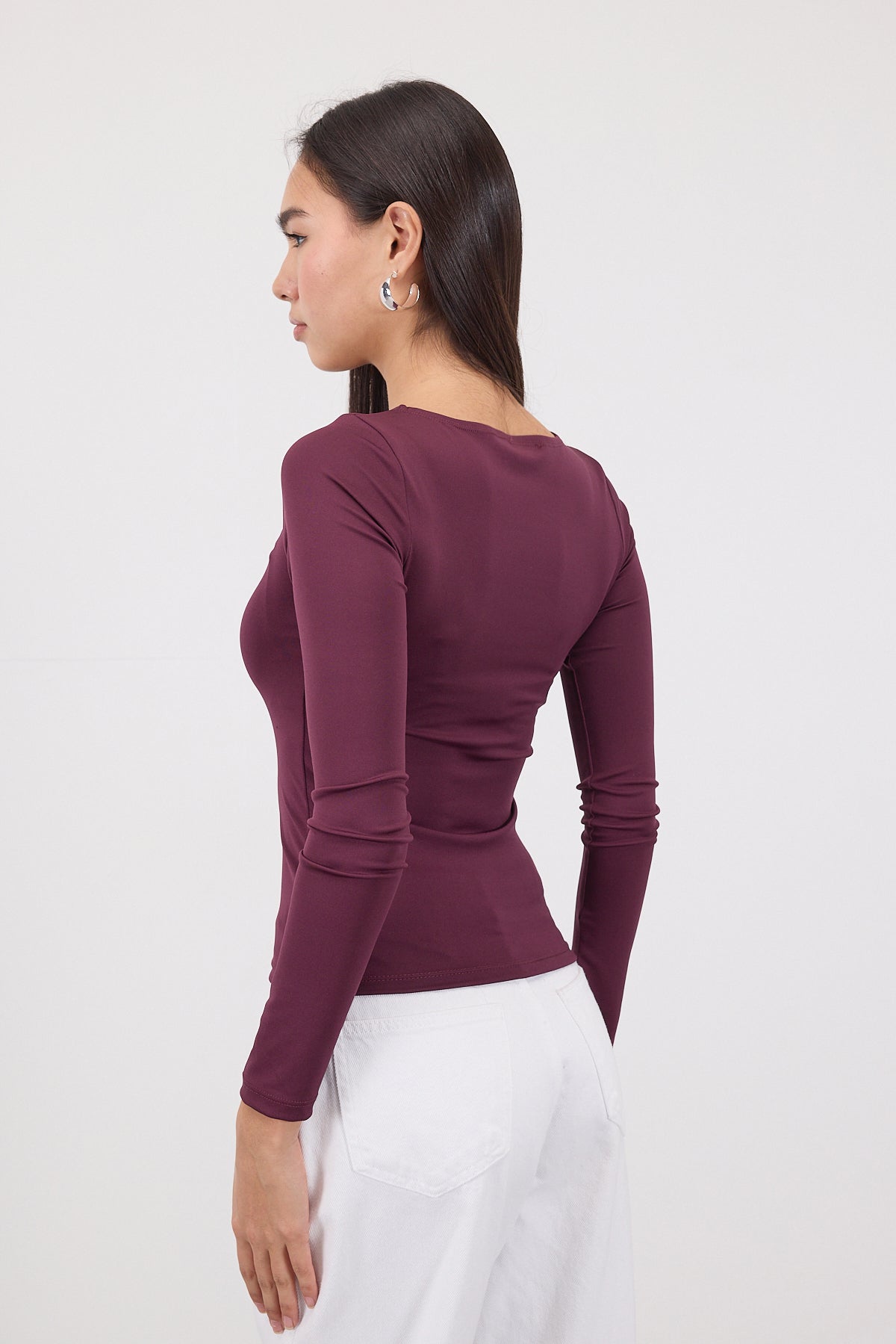 Gardenia_Crew-Neck-Long-Sleeve-Basic-Top-addax