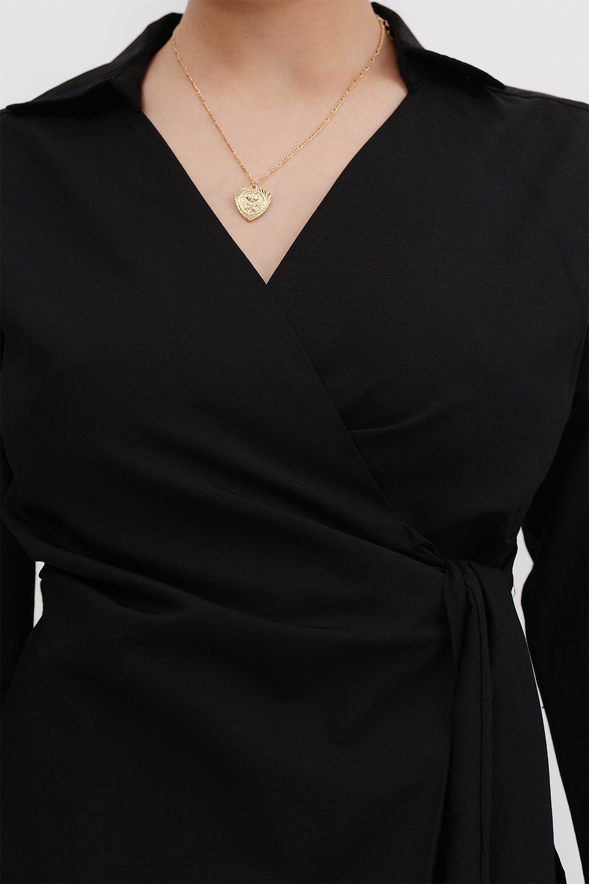 Black_Side-Tie-Shirt-addax