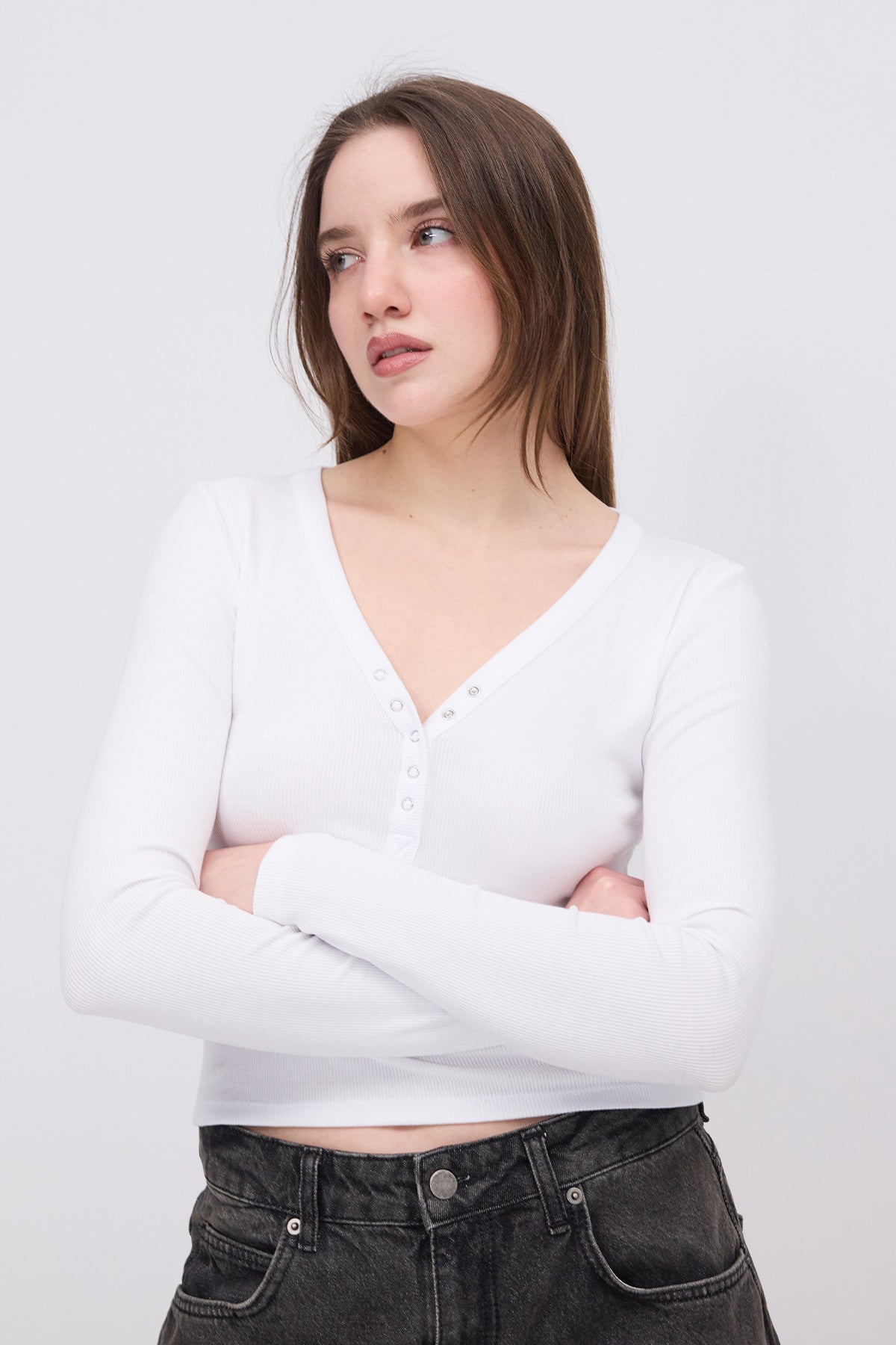White_Modal-T-shirt-with-Snap-Collar-addax