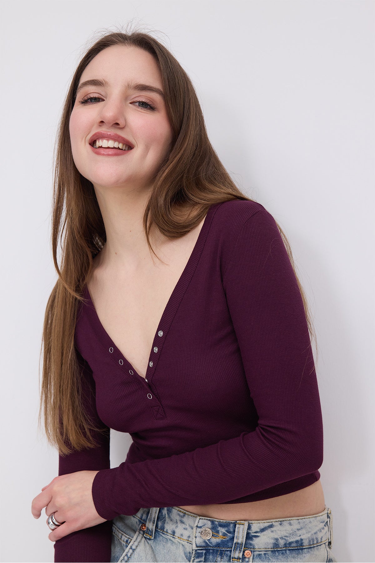 Gardenia_Modal-T-shirt-with-Snap-Collar-addax