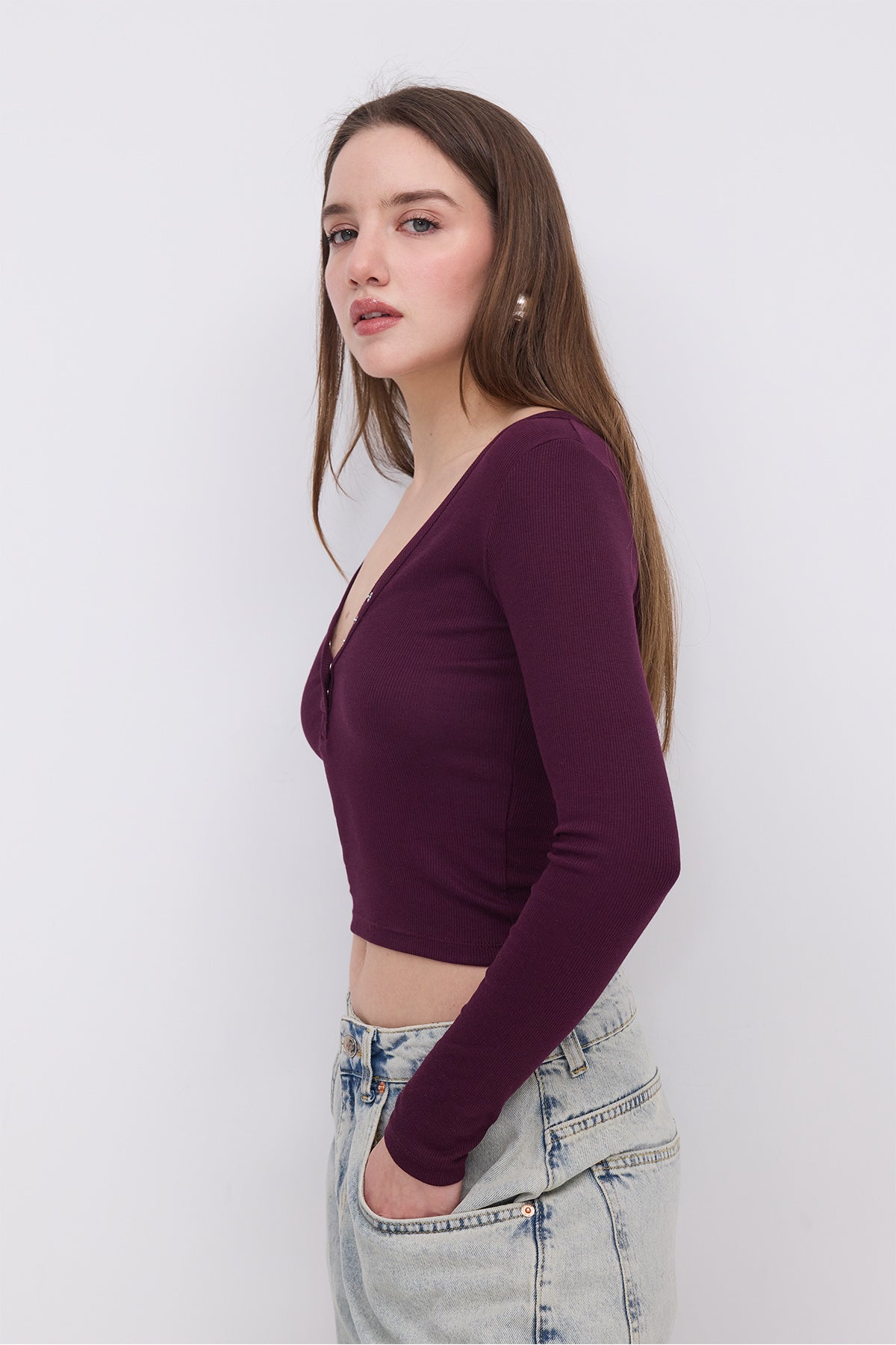 Gardenia_Modal-T-shirt-with-Snap-Collar-addax