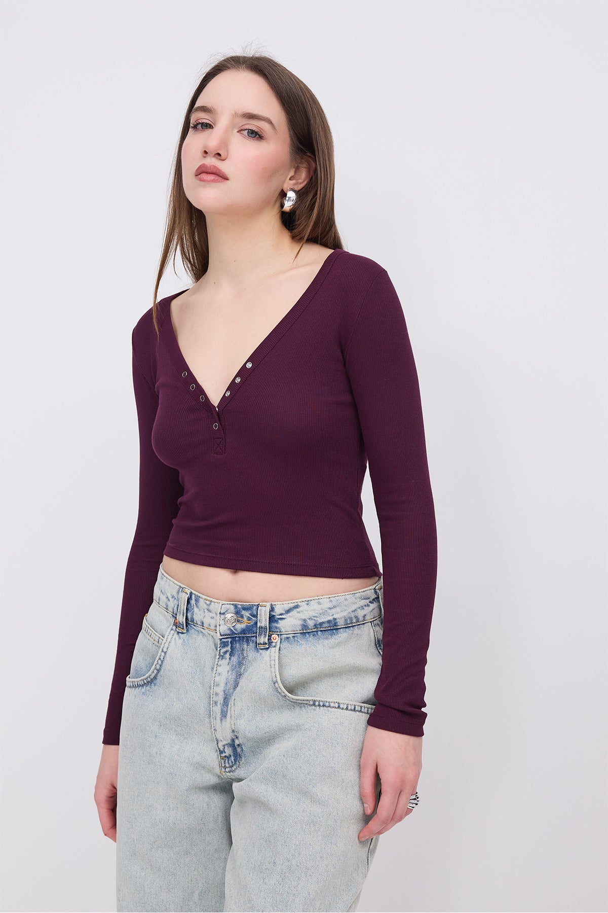 Gardenia_Modal-T-shirt-with-Snap-Collar-addax