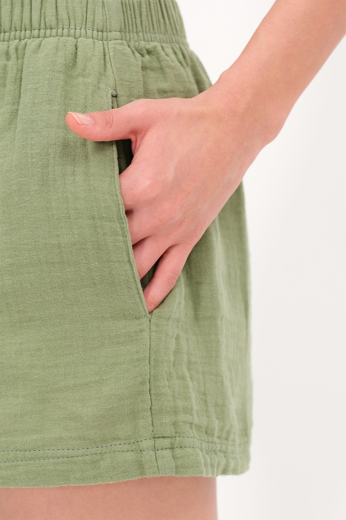 Olive_Elastic-Waist-Shorts-addax