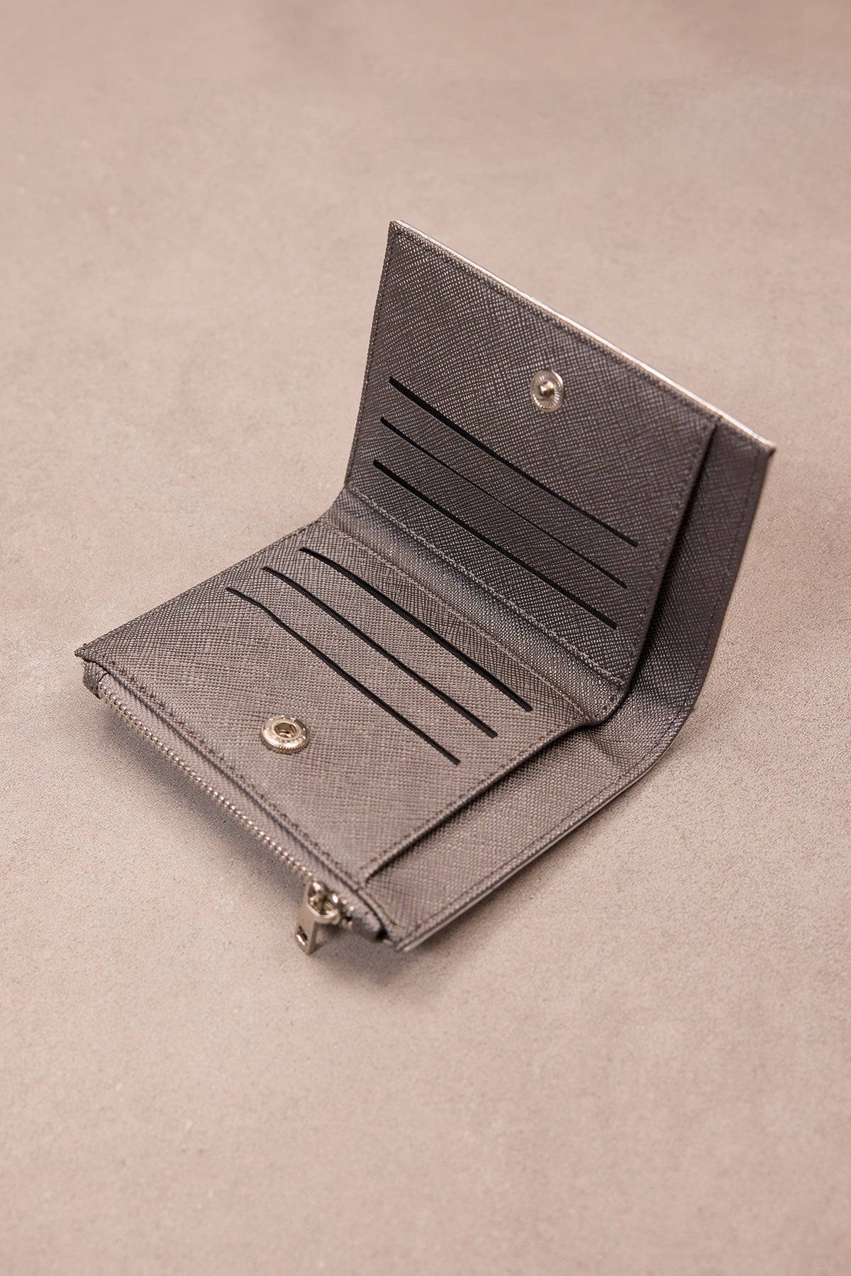 Silver_Zippered-Snap-Closure-Wallet-addax
