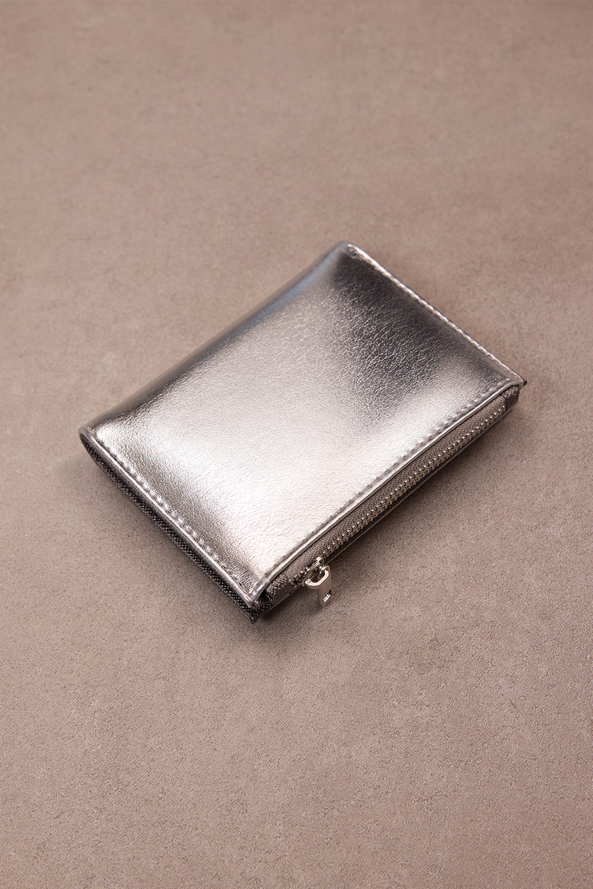 Silver_Zippered-Snap-Closure-Wallet-addax