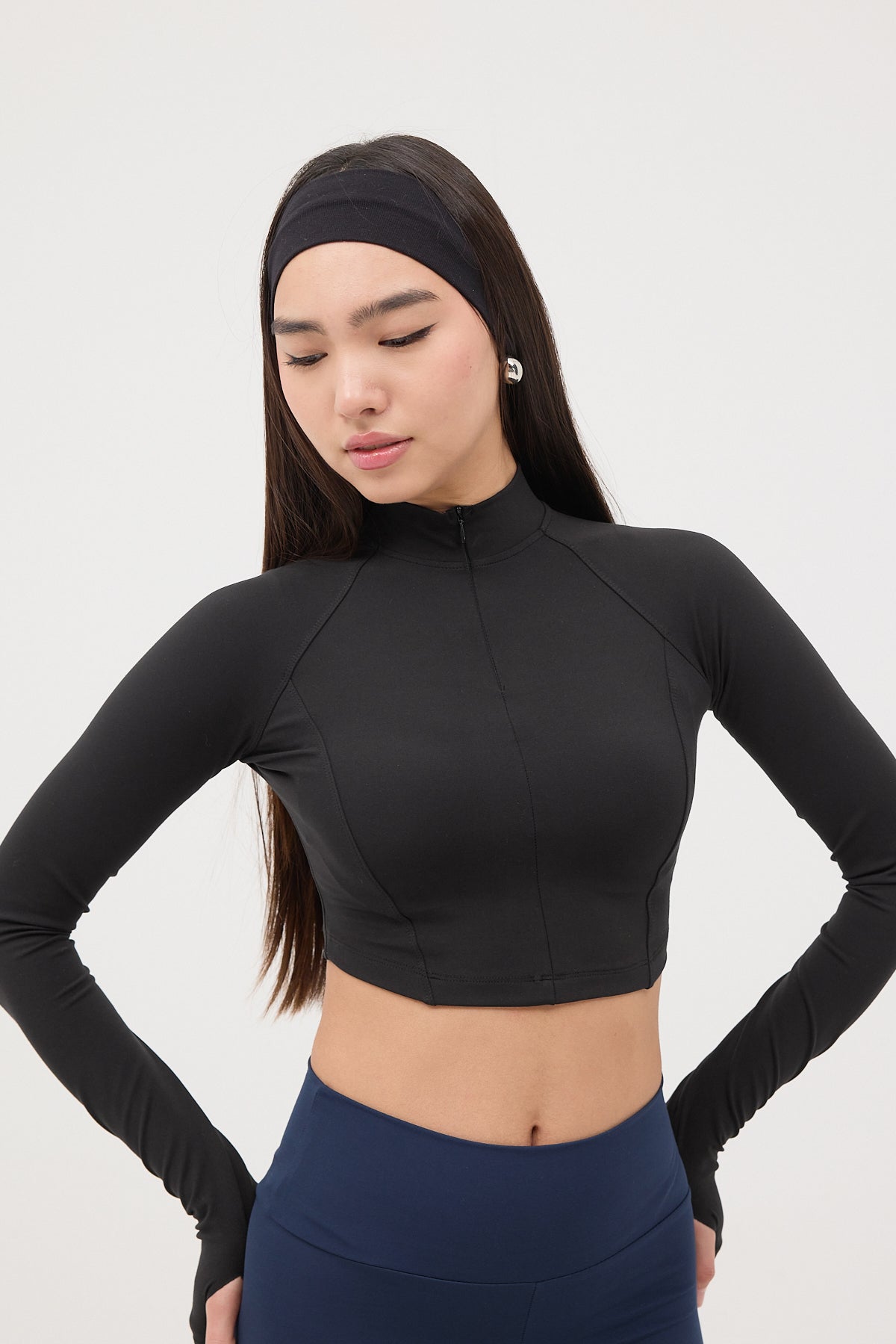 Black_Zippered-Collar-Crop-Blouse-addax