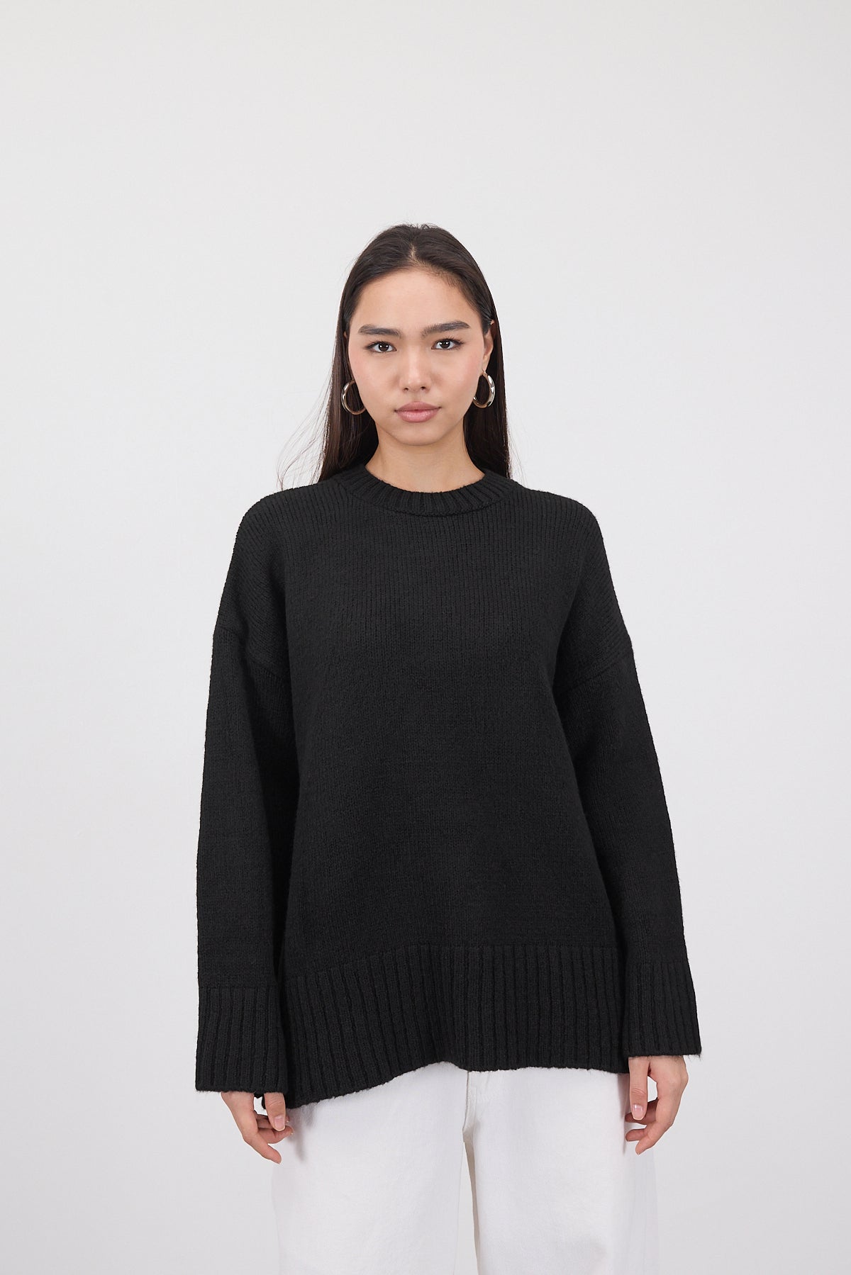 Black_Crew-Neck-Basic-Knitwear-Sweater-addax