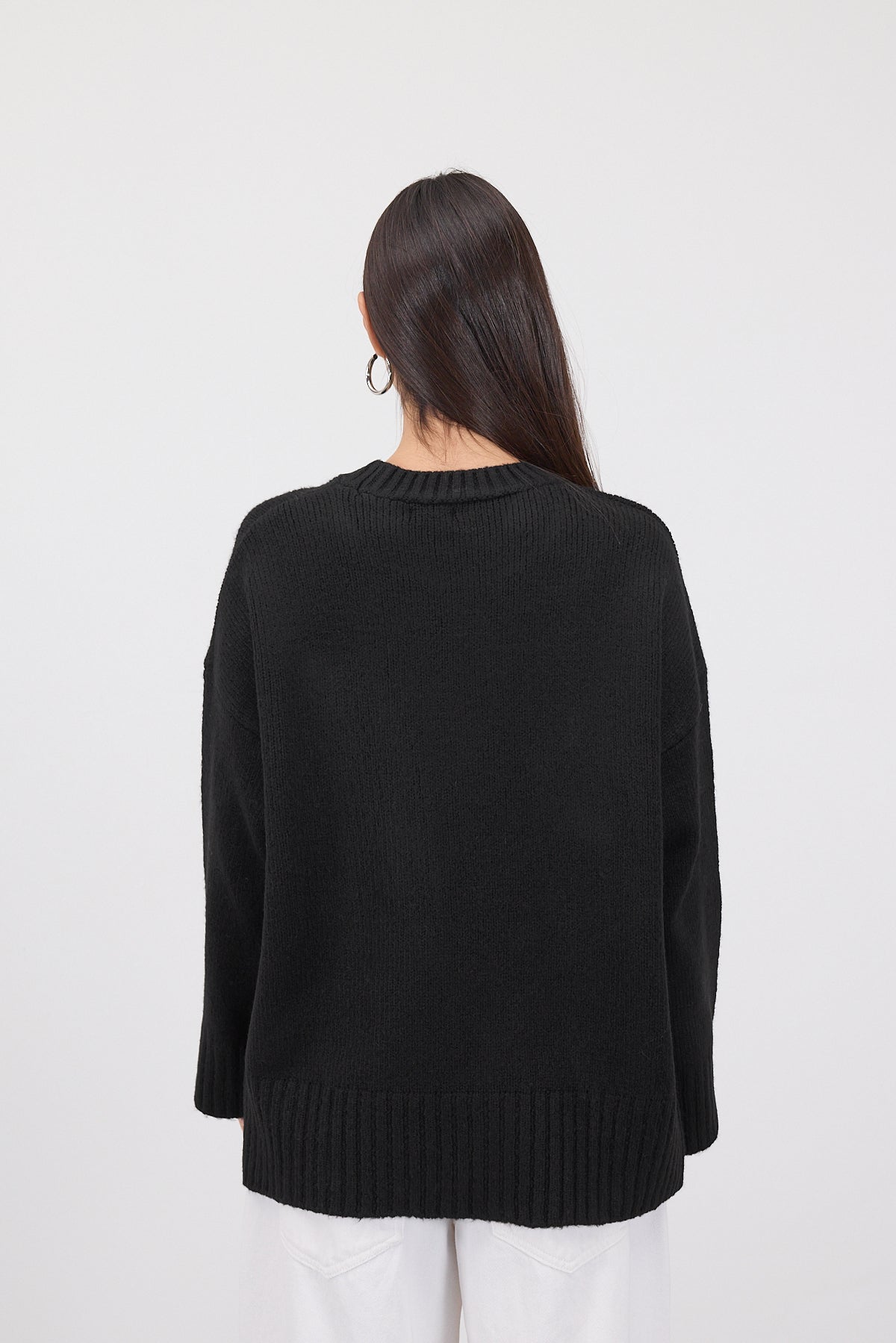 Black_Crew-Neck-Basic-Knitwear-Sweater-addax