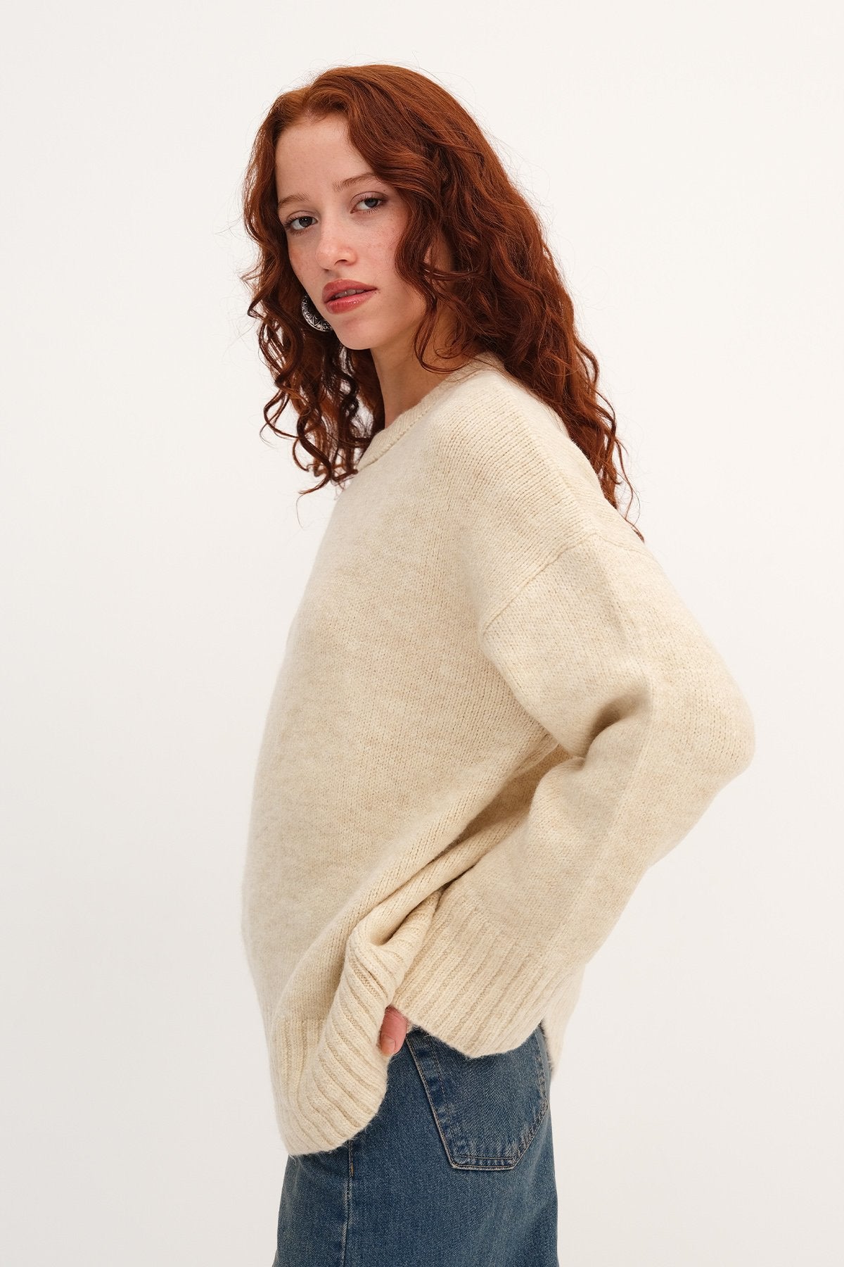 Stone_Crew-Neck-Basic-Knitwear-Sweater-addax