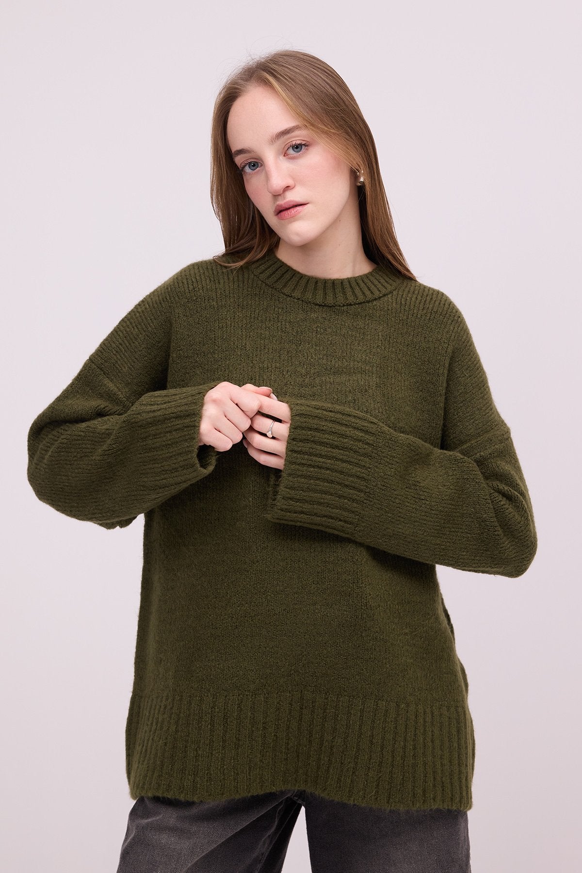 Oil-Green_Crew-Neck-Basic-Knitwear-Sweater-addax