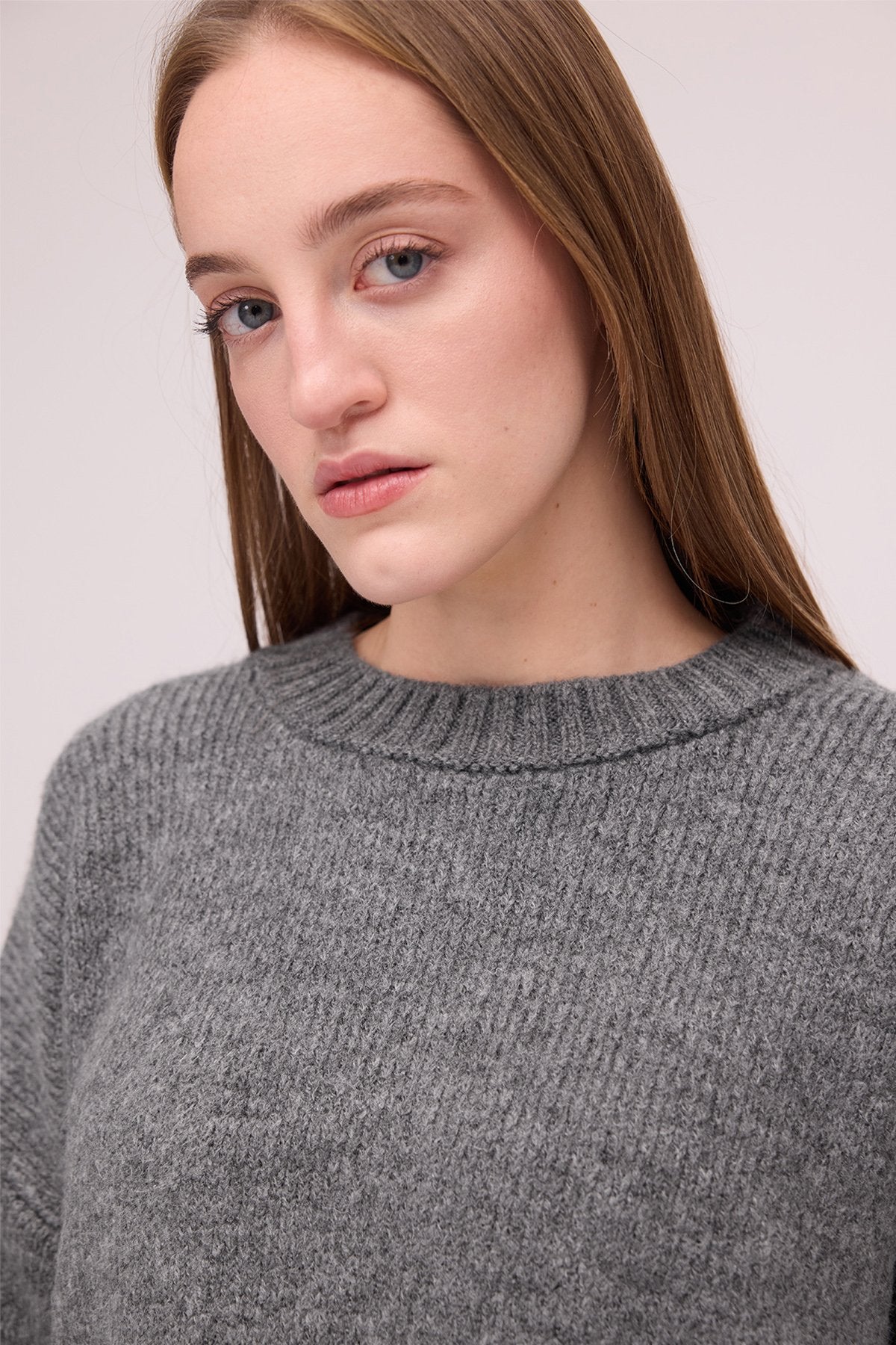 Grey-Melange_Crew-Neck-Basic-Knitwear-Sweater-addax