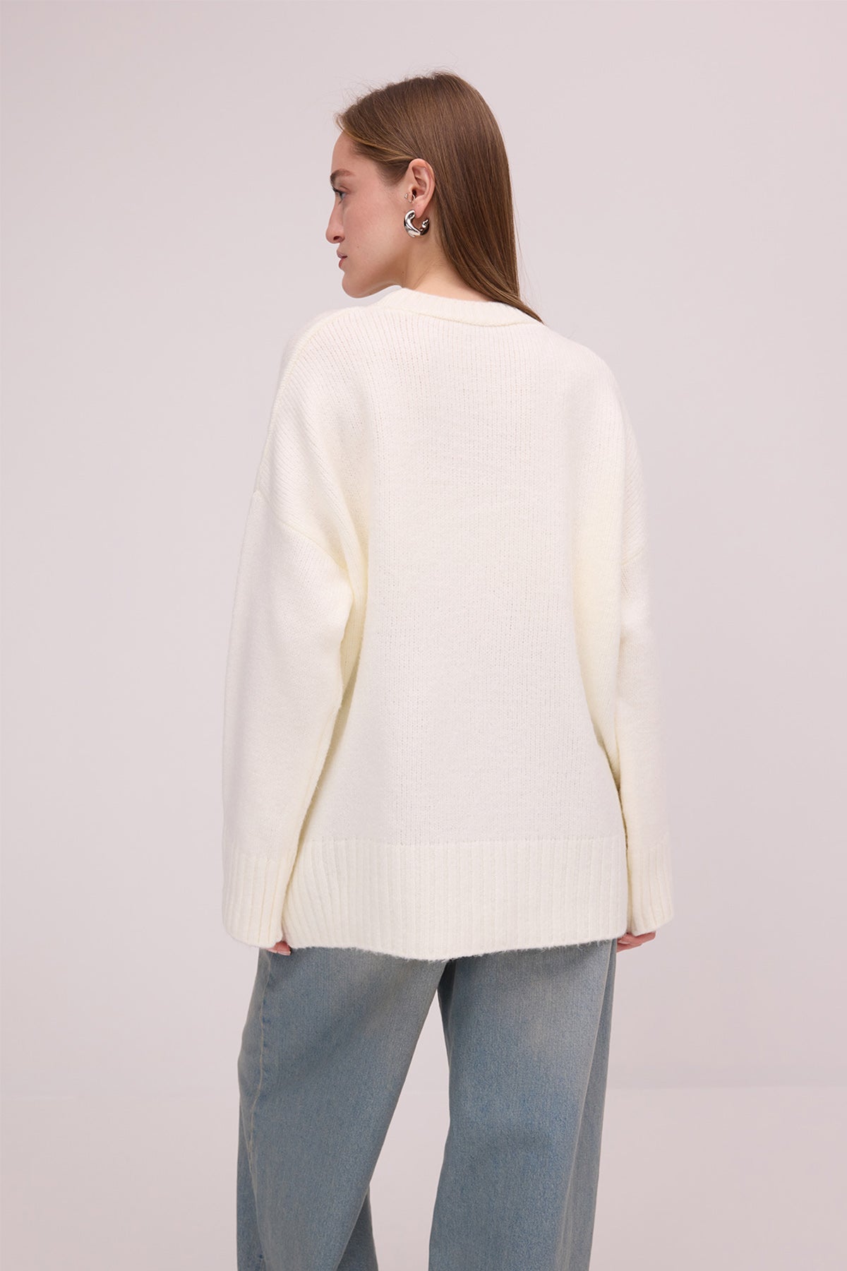 Ecru_Crew-Neck-Basic-Knitwear-Sweater-addax