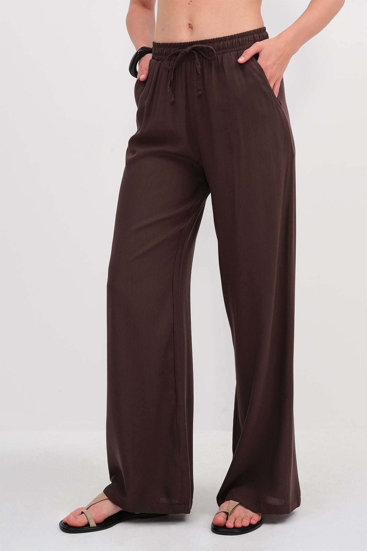 Bitter-Coffee_Front-Tie-Wide-Leg-Pants-addax