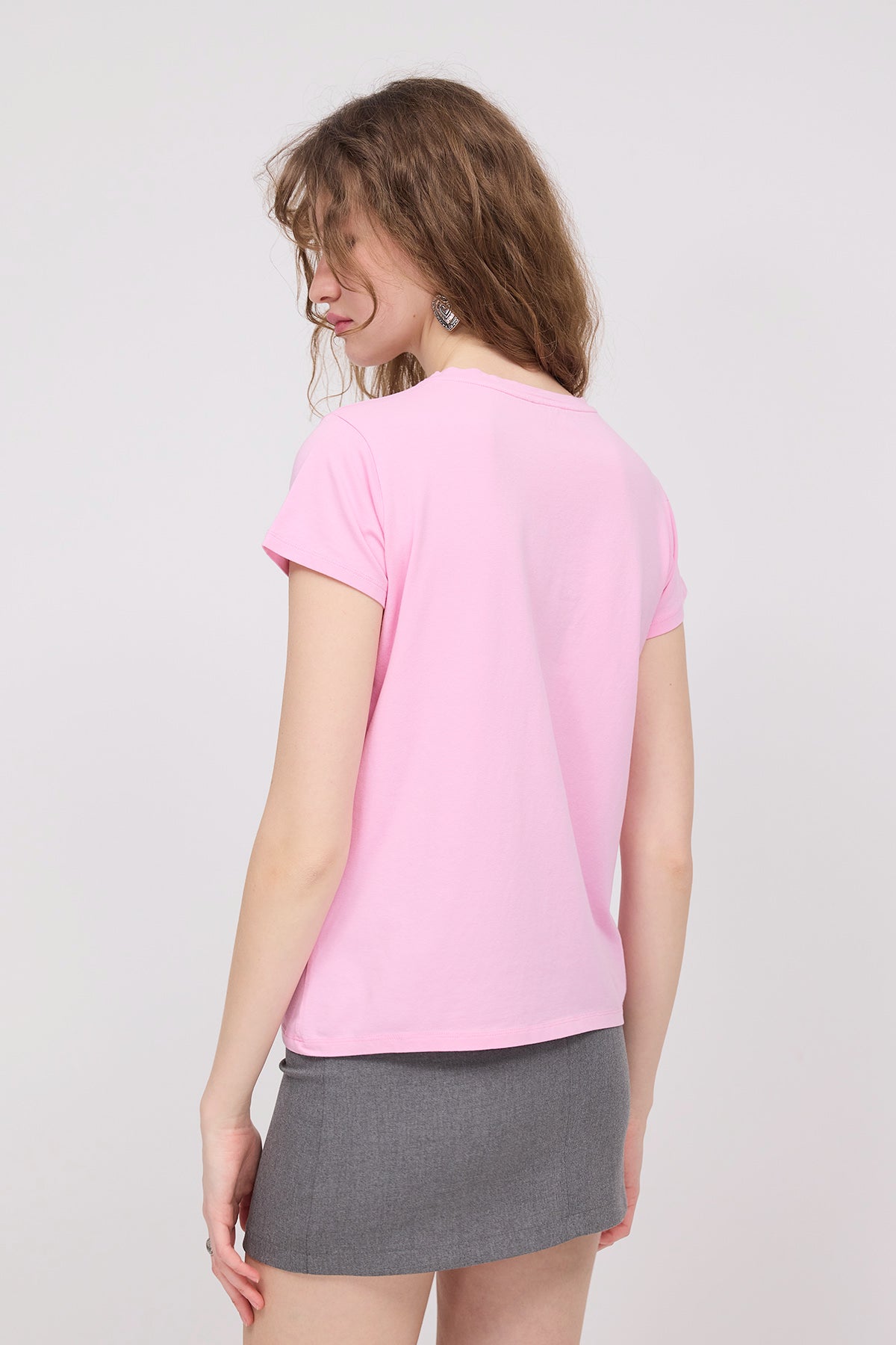 Begonia_Ribbon-Embroidered-T-shirt-addax