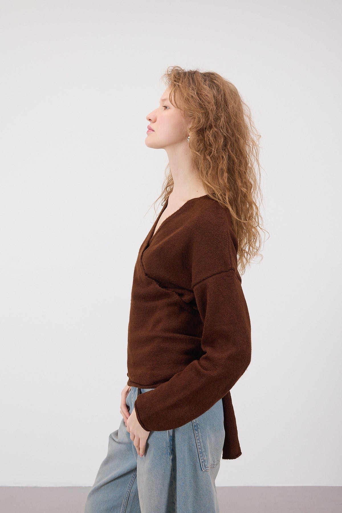 Brown_V-Neck-Laced-Knit-Cardigan-addax