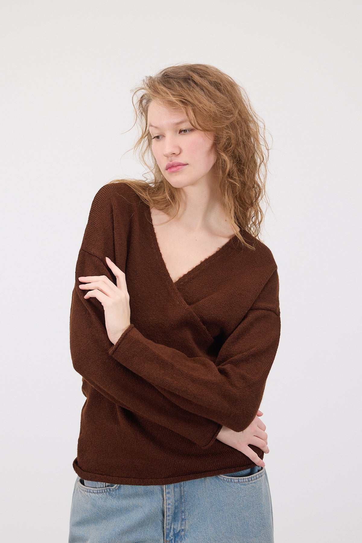 Brown_V-Neck-Laced-Knit-Cardigan-addax