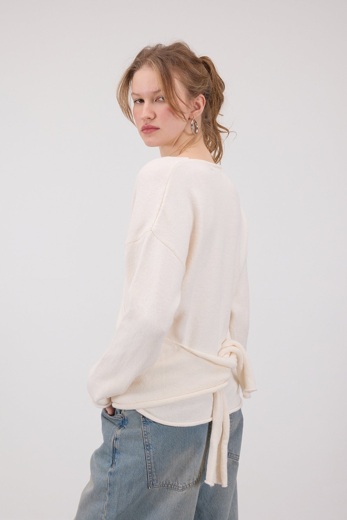Light-Beige_V-Neck-Laced-Knit-Cardigan-addax